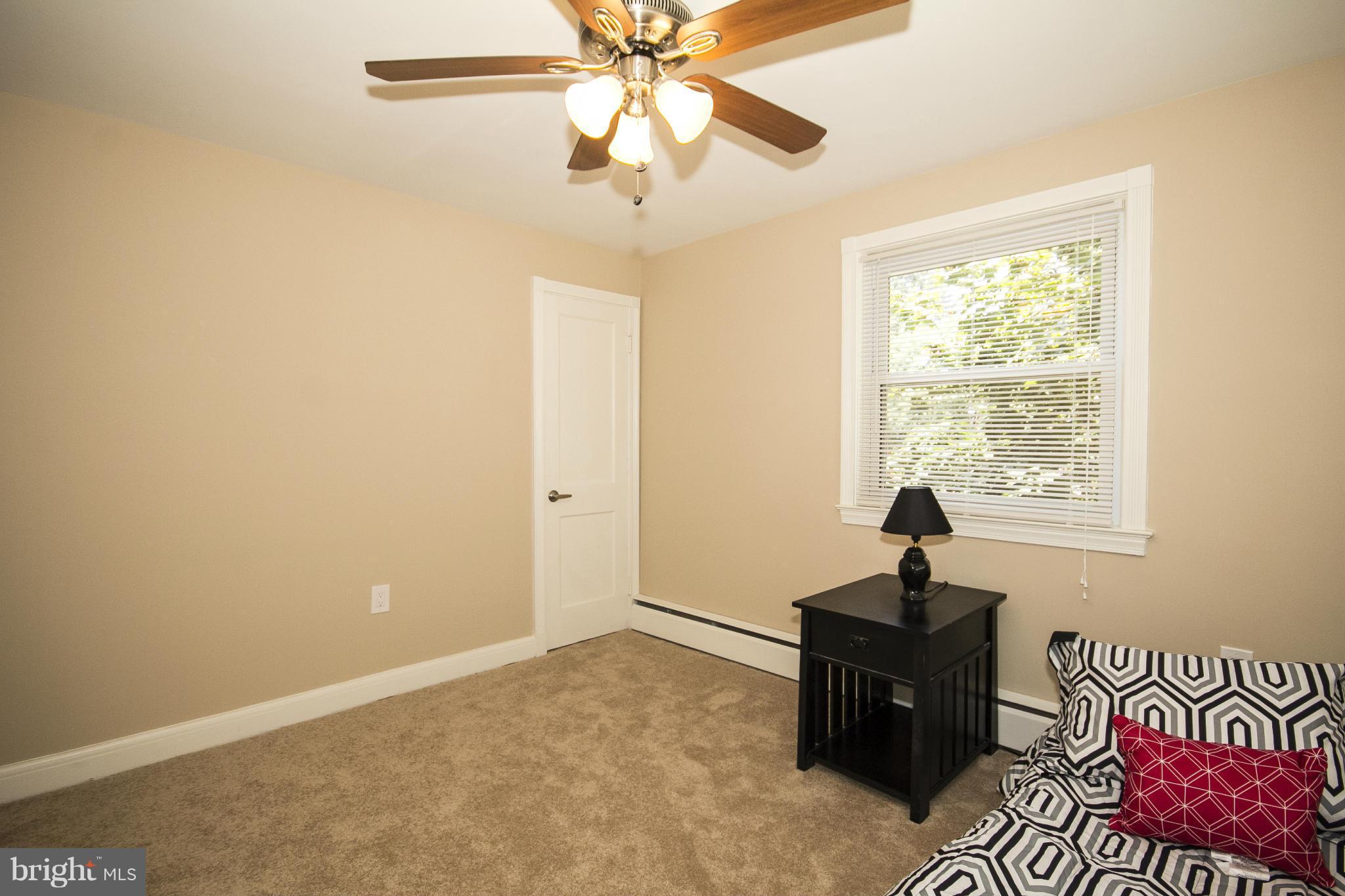 COLONIAL VILLAGE - Residential