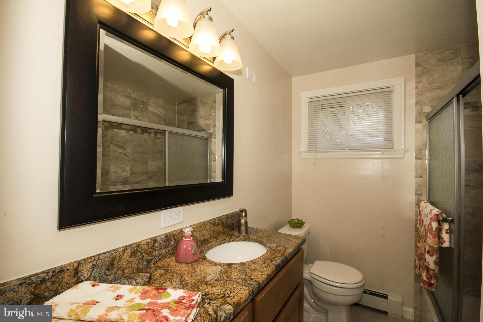 COLONIAL VILLAGE - Residential