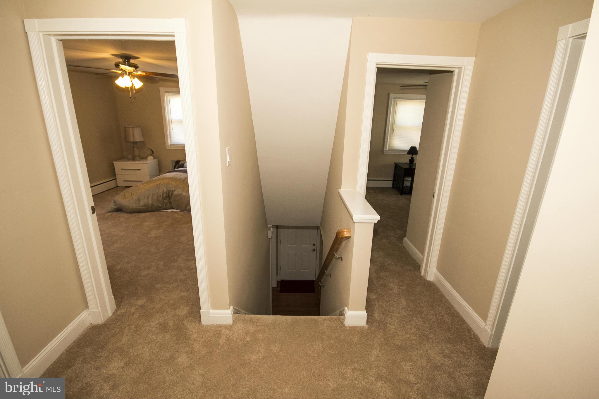 COLONIAL VILLAGE - Residential