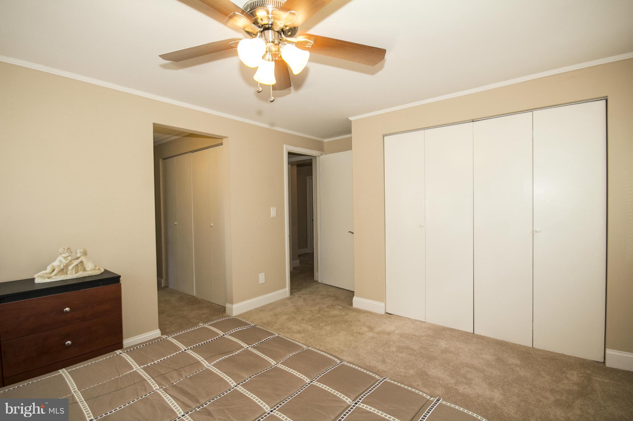 COLONIAL VILLAGE - Residential