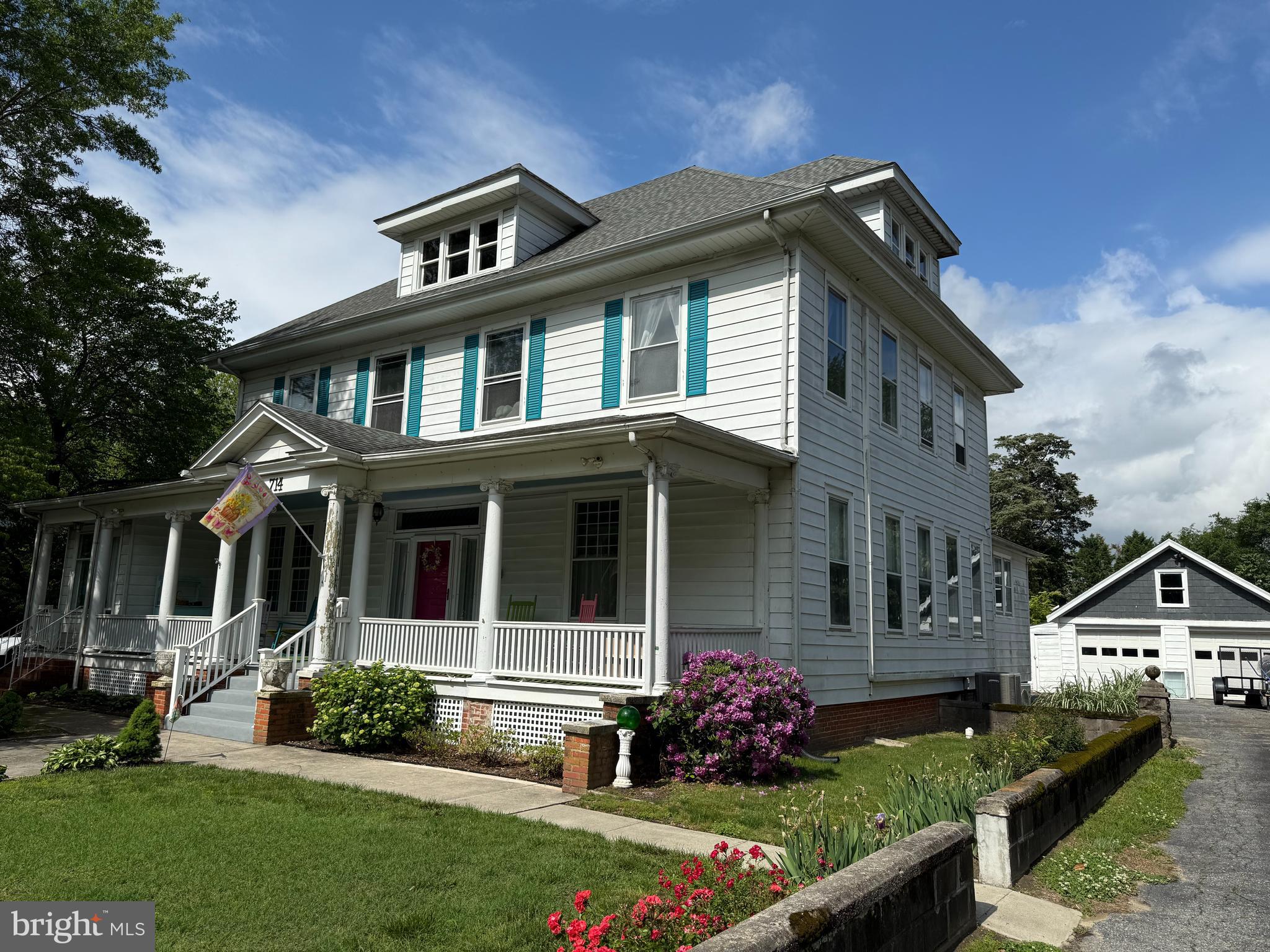 714 WEST STREET