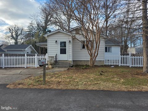 816 PHILADELPHIA AVENUE WARRINGTON PA 18976