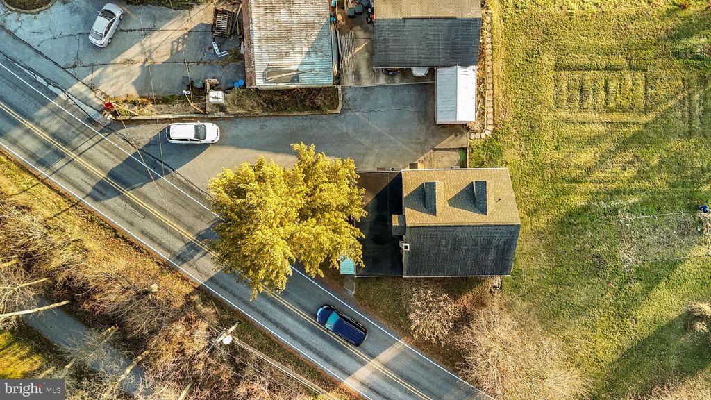 Photo of 222 Briar Hill Road, Lititz, PA 17543 (MLS # PALA2045878)