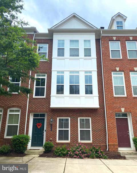 Townhouse For Rent - 9532 Canonbury Square<br/> FAIRFAX, VA 22031