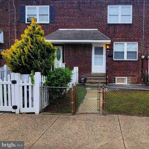 Townhouse For Rent - 1055 Kenwood Avenue<br/> CAMDEN, NJ 08103