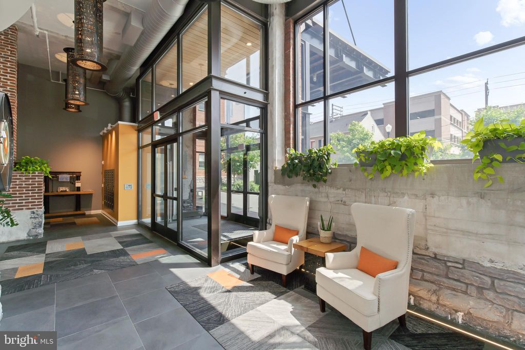 Photo of 41 W LEMON ST #401, LANCASTER, PA 17603 (MLS # PALA2035044)