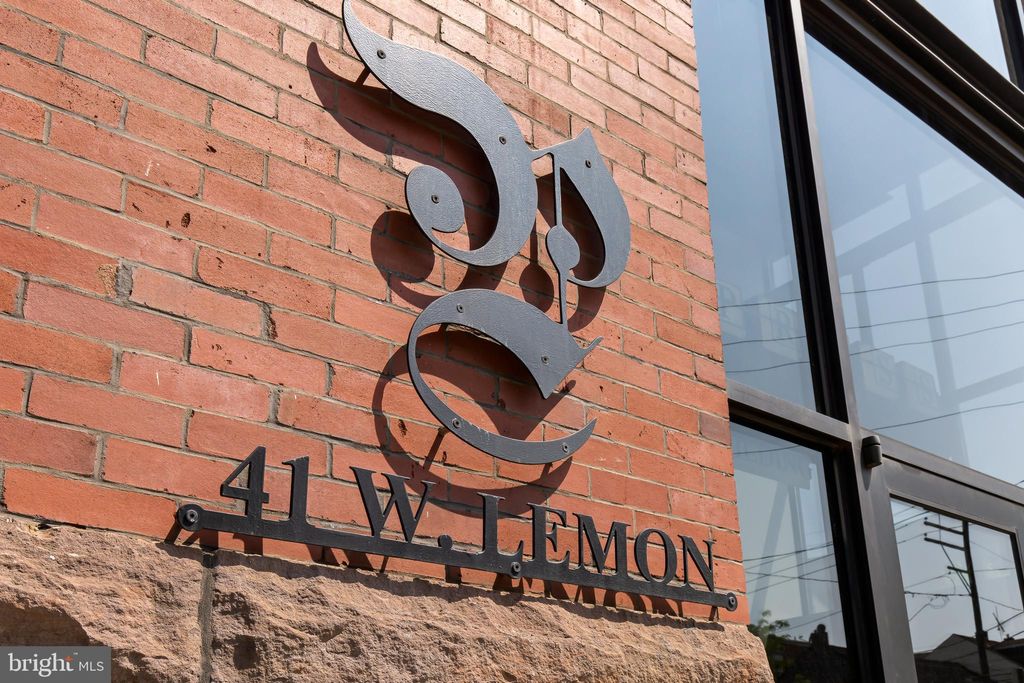 Photo of 41 W LEMON ST #401, LANCASTER, PA 17603 (MLS # PALA2035044)