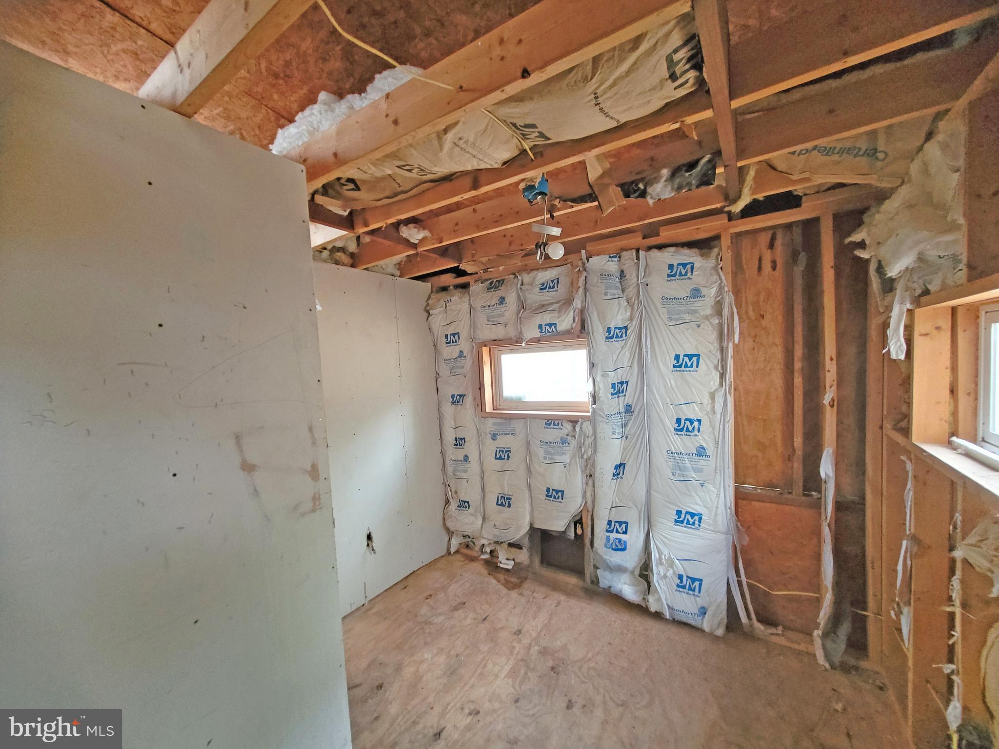 WEST SIDE - Residential