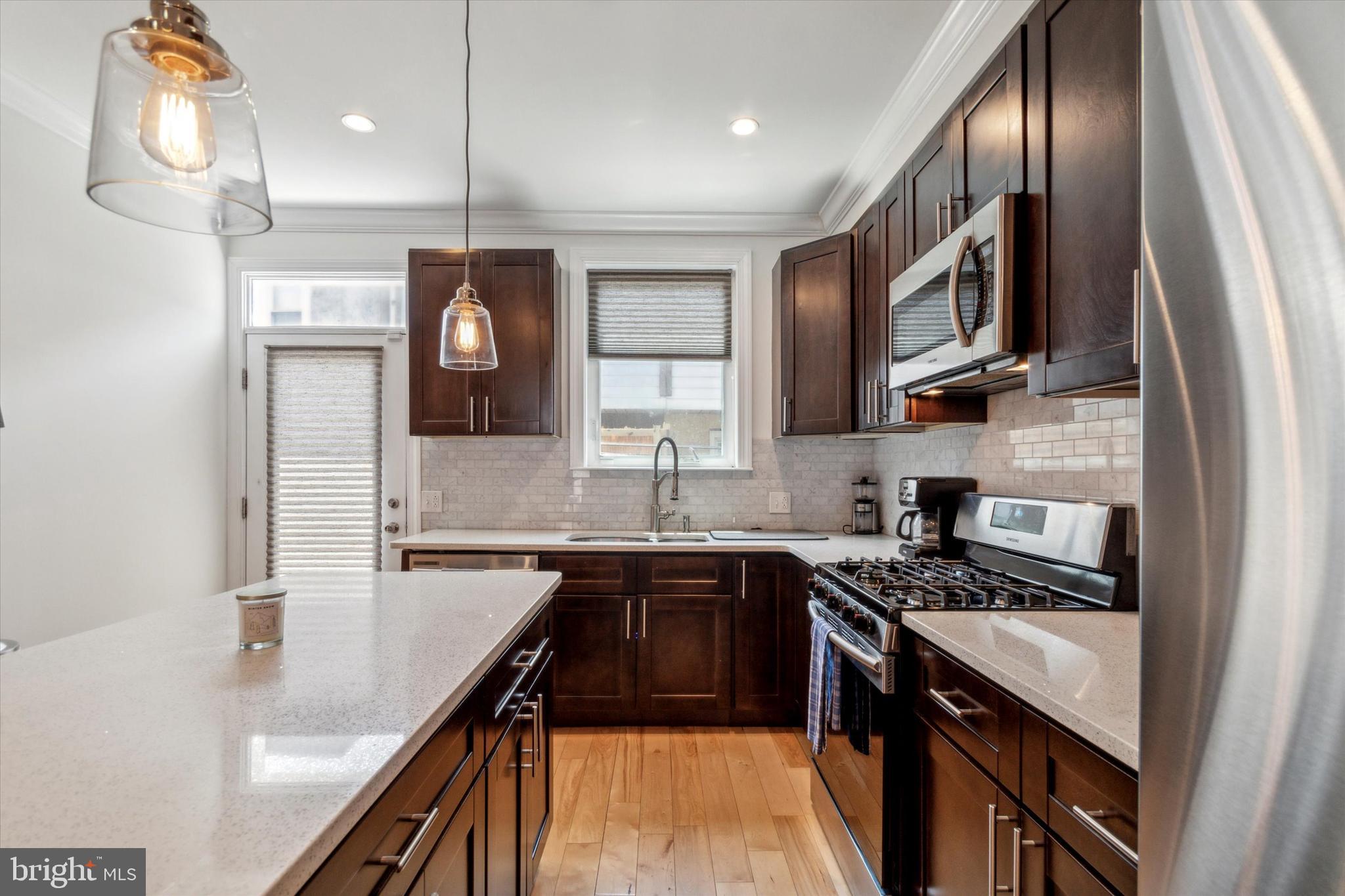 POINT BREEZE - Residential Lease