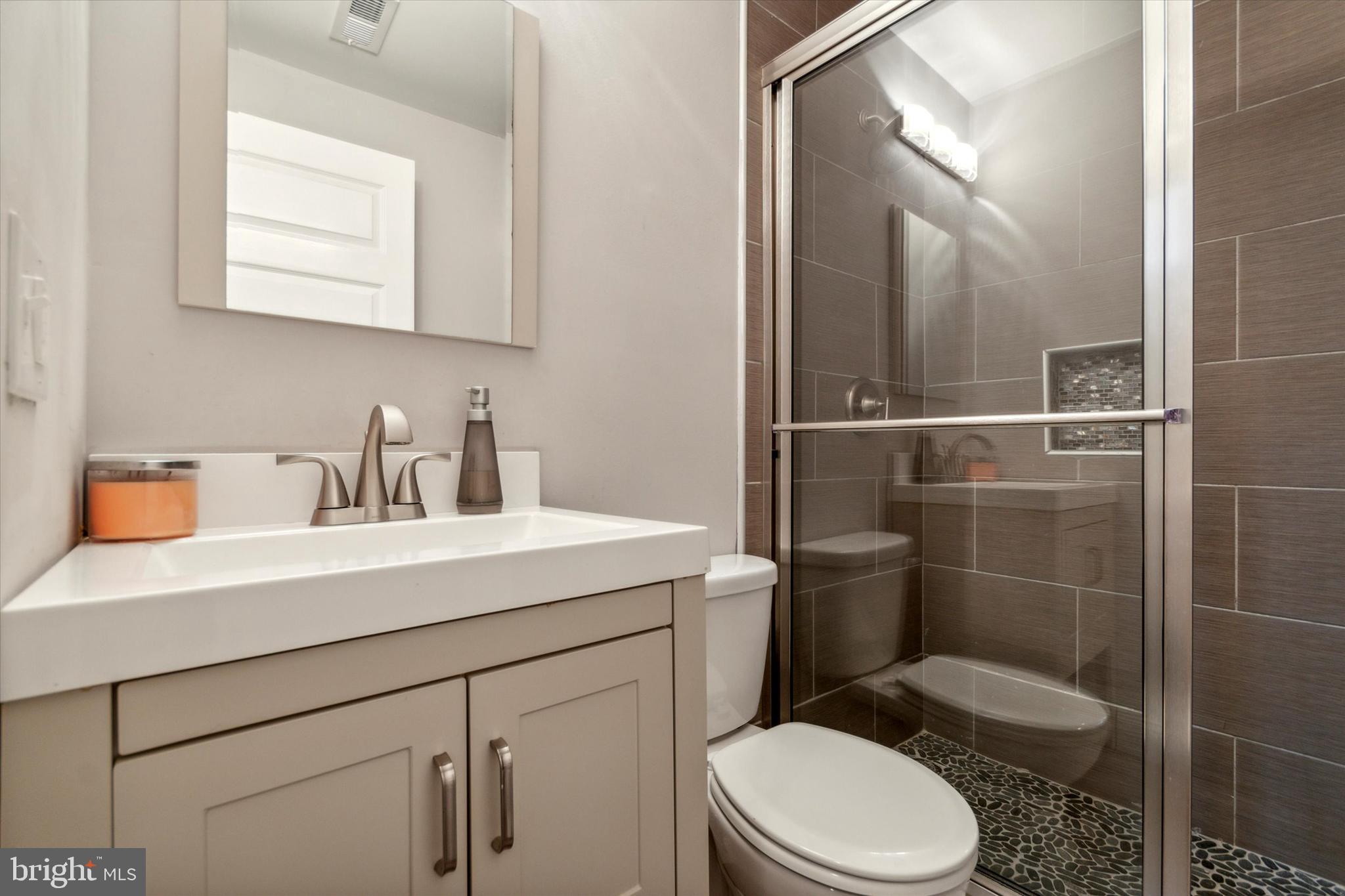 POINT BREEZE - Residential Lease