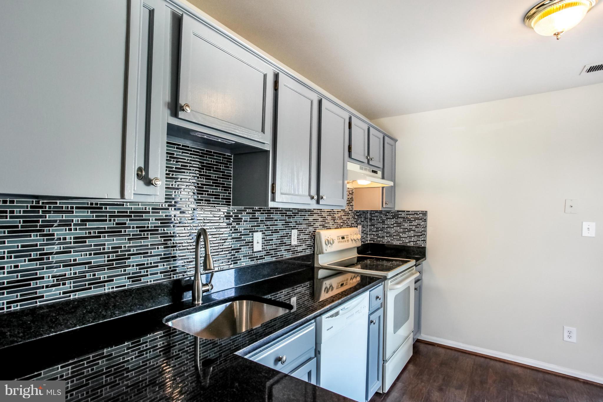 STOCKBRIDGE CONDO - Residential