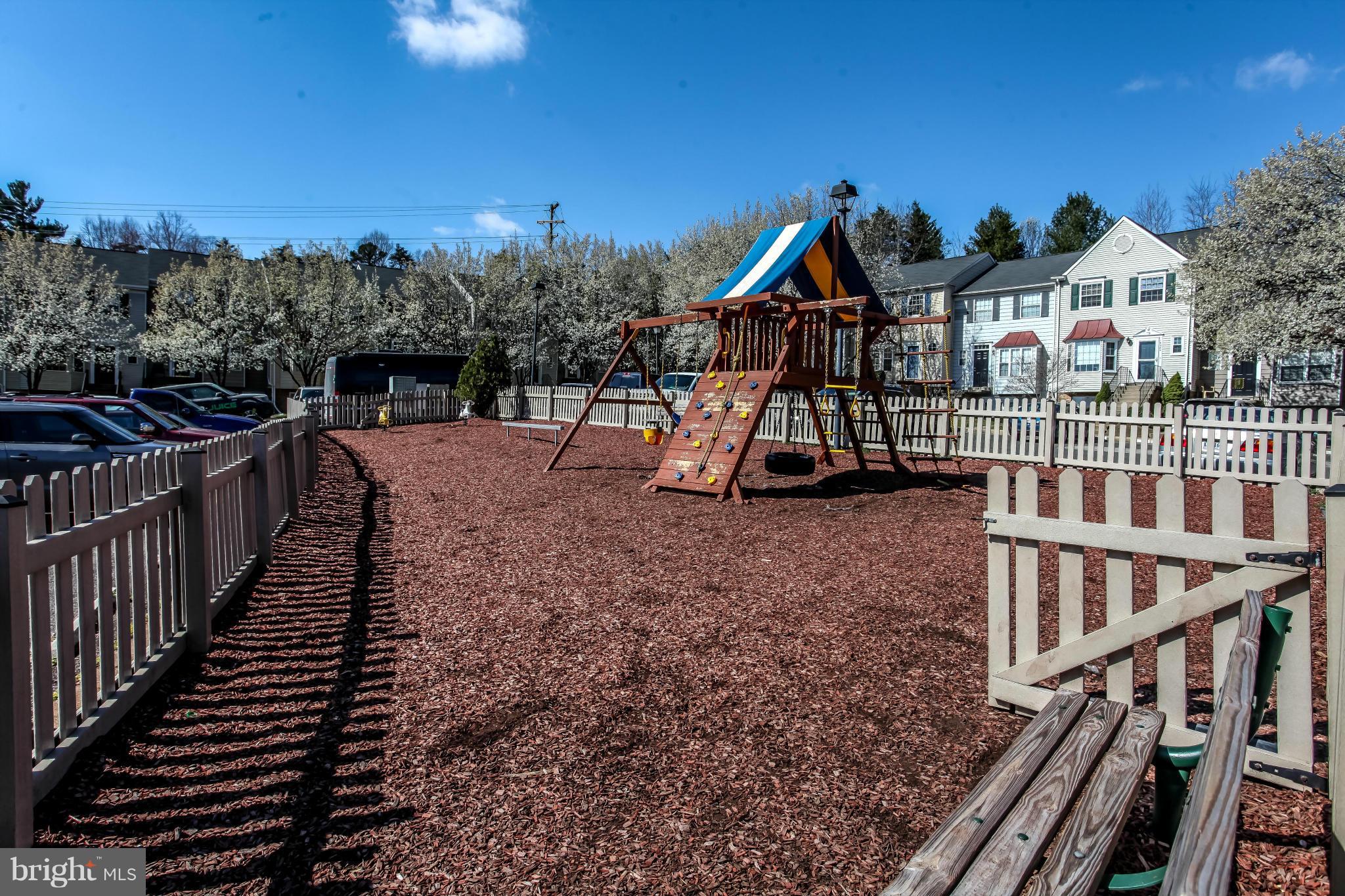 STOCKBRIDGE CONDO - Residential