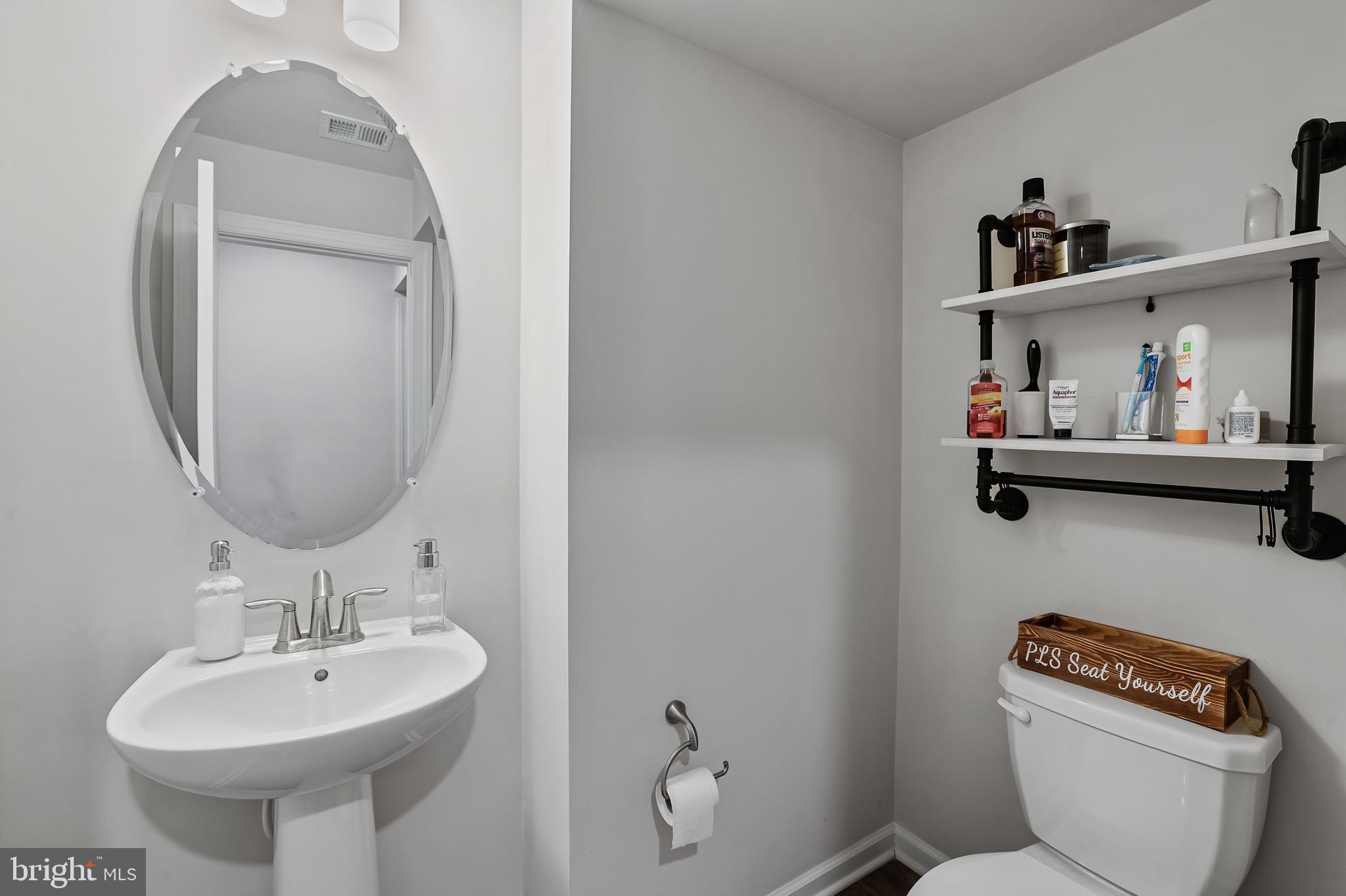 CLARKSBURG SQUARE - Residential Lease