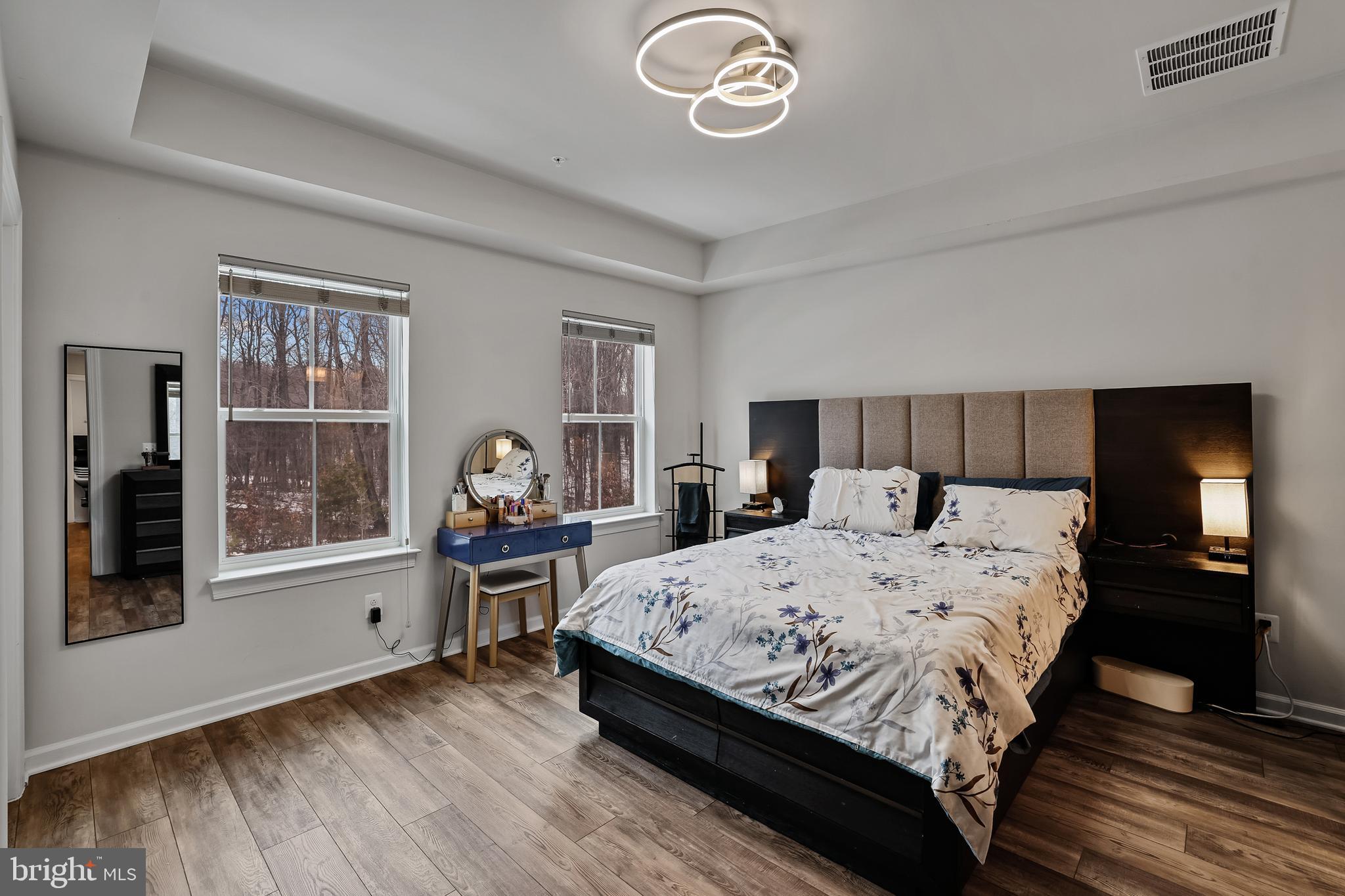 CLARKSBURG SQUARE - Residential Lease