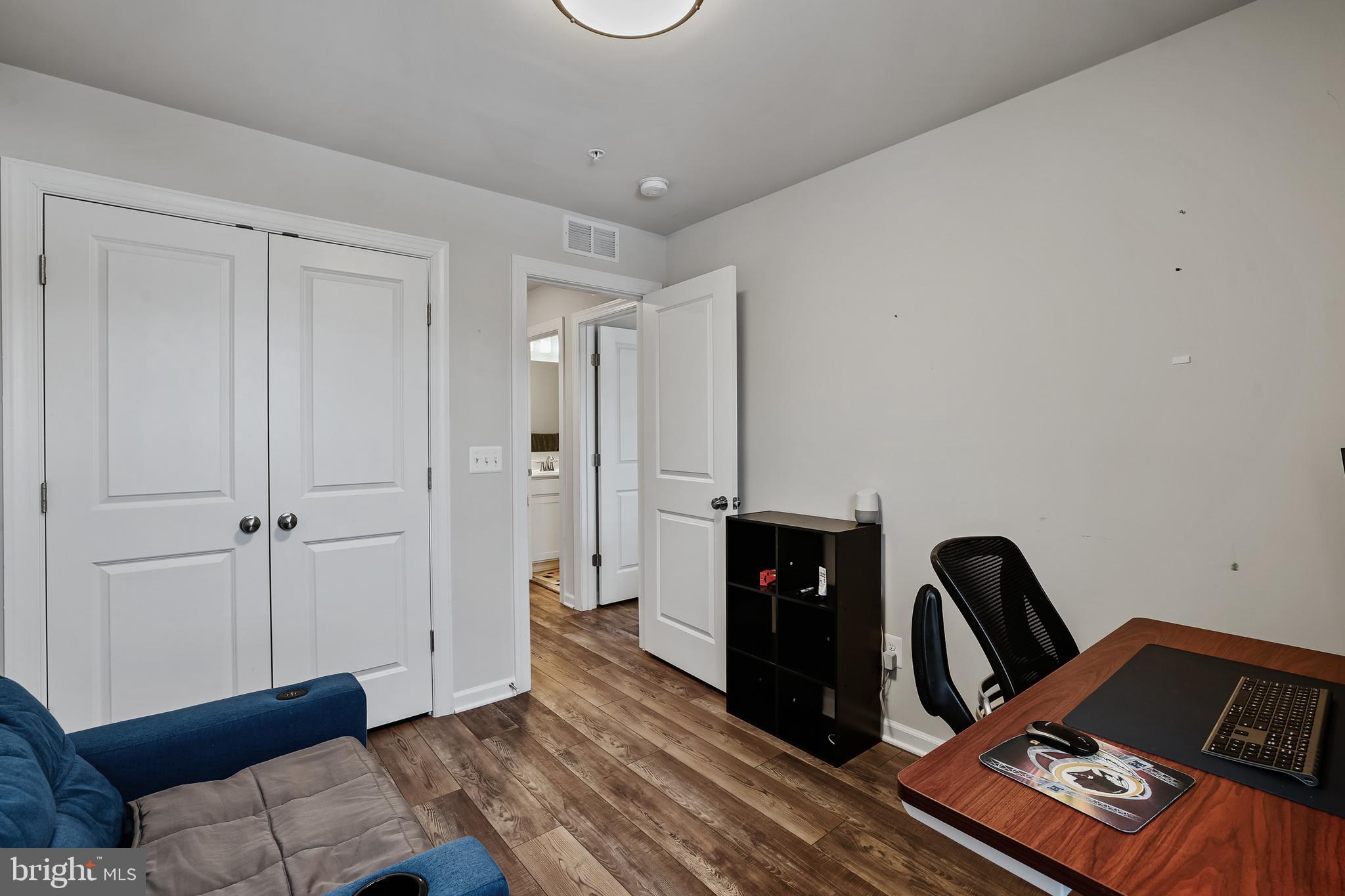 CLARKSBURG SQUARE - Residential Lease