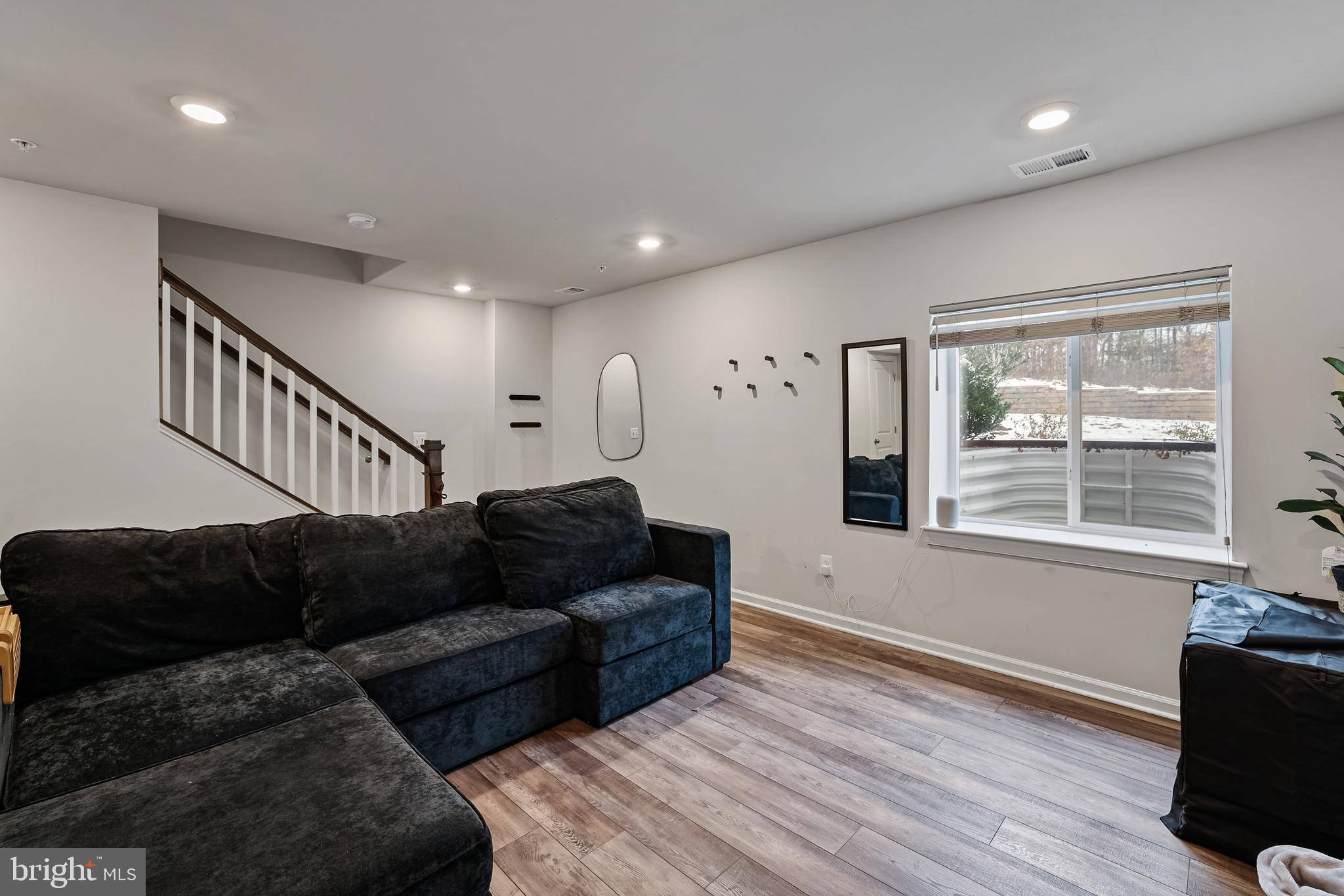 CLARKSBURG SQUARE - Residential Lease