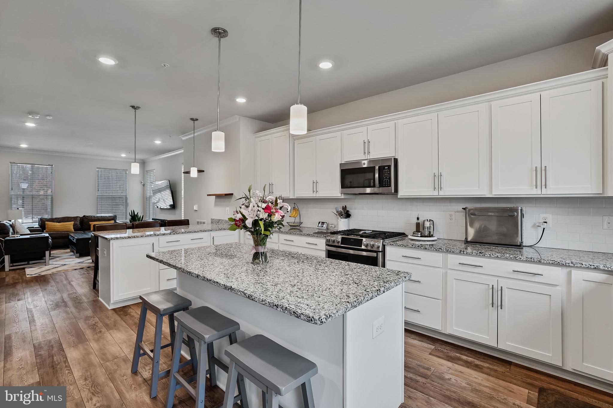 CLARKSBURG SQUARE - Residential Lease