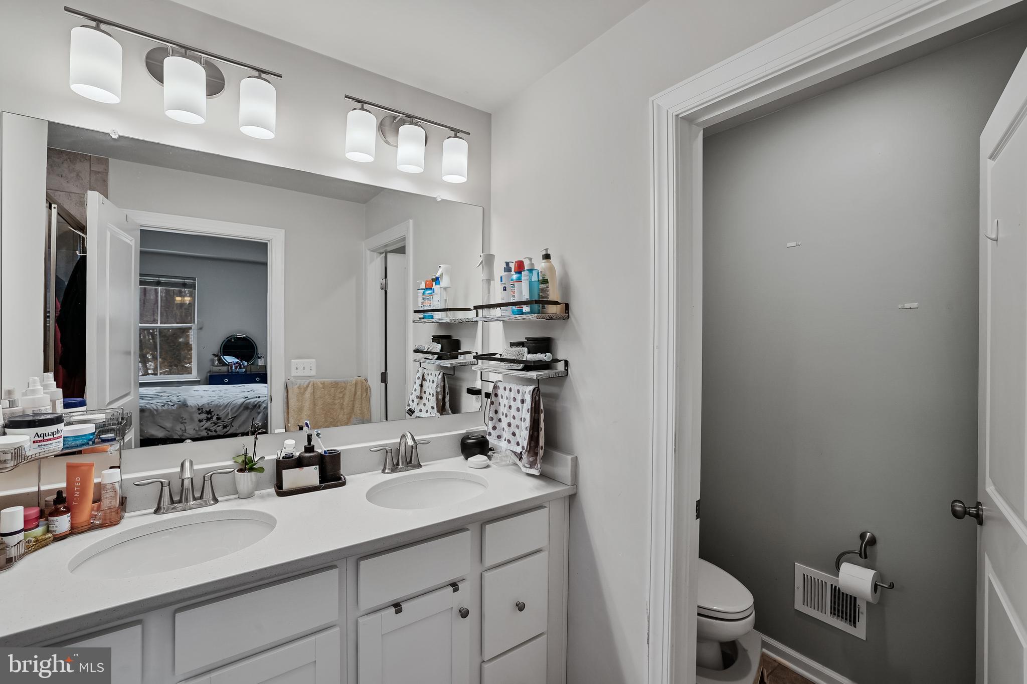 CLARKSBURG SQUARE - Residential Lease