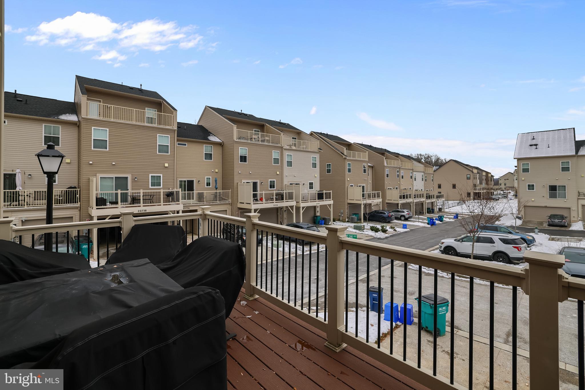 CLARKSBURG SQUARE - Residential Lease