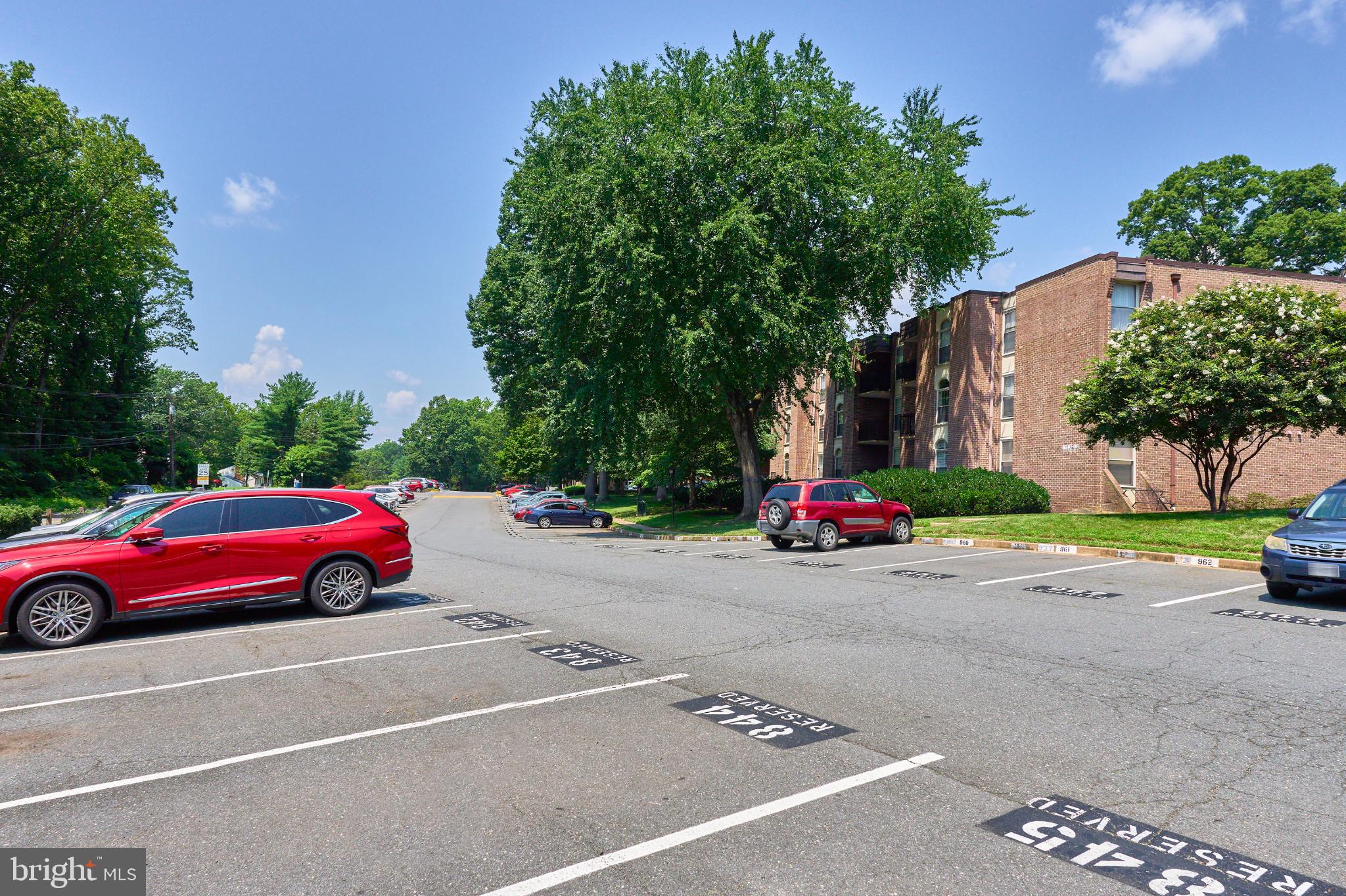 WOODBURN VILLAGE - Residential Lease