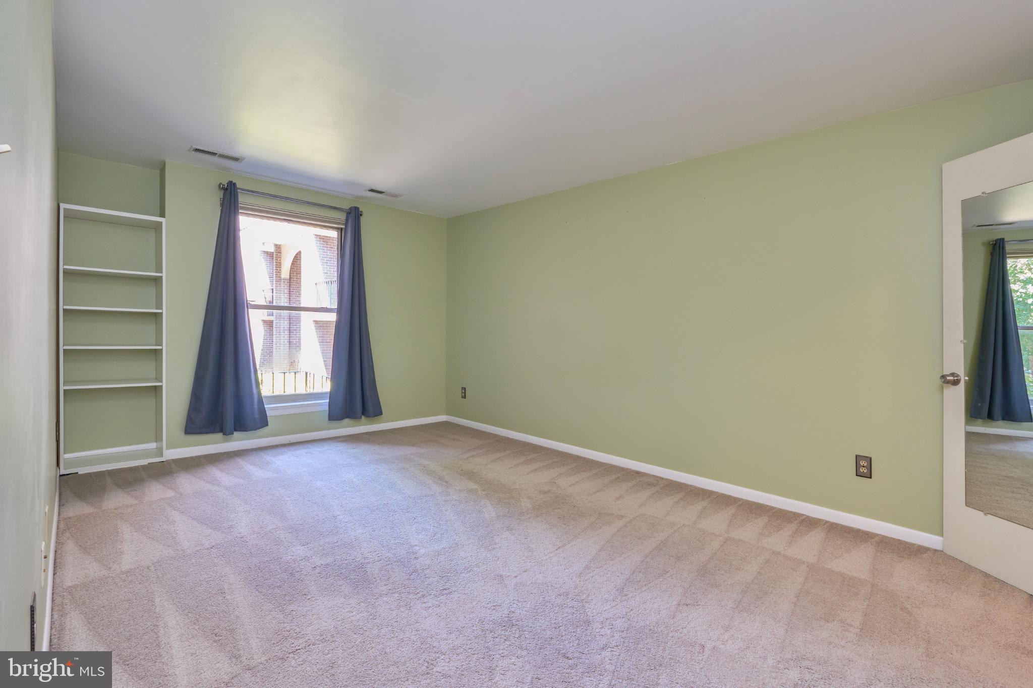 WOODBURN VILLAGE - Residential Lease