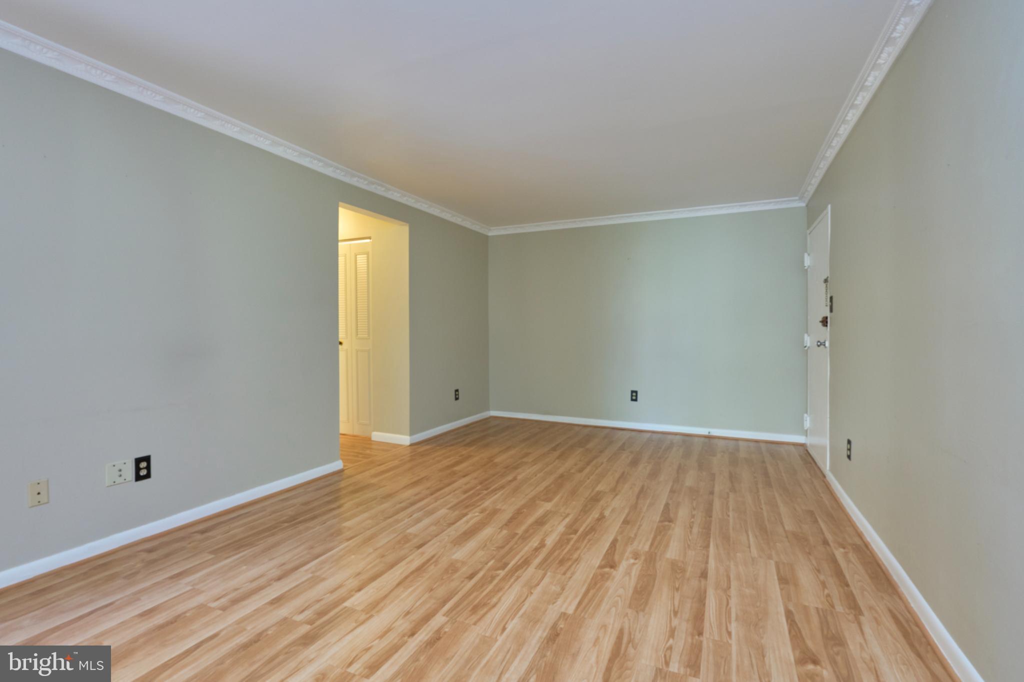 WOODBURN VILLAGE - Residential Lease