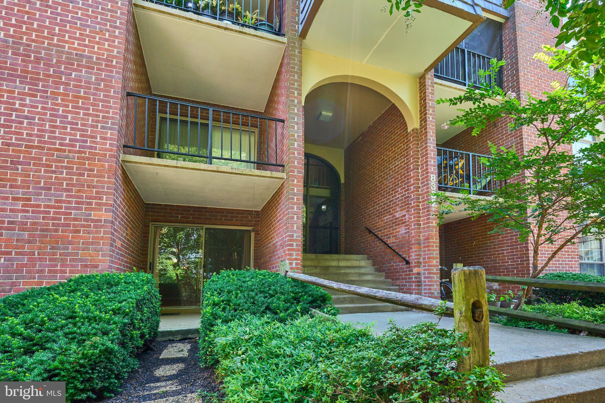 WOODBURN VILLAGE - Residential Lease