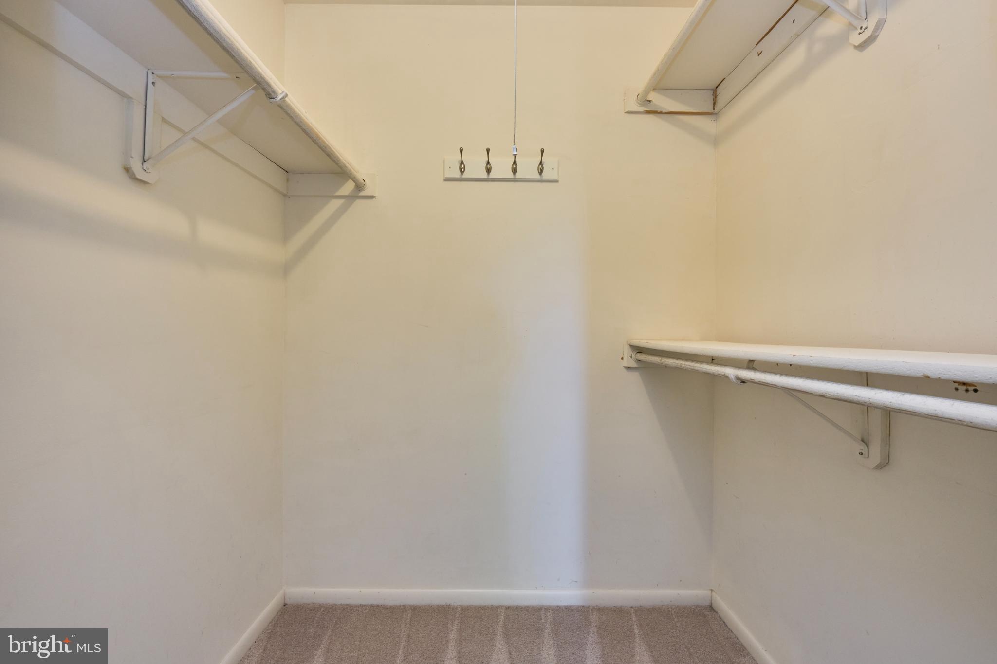 WOODBURN VILLAGE - Residential Lease