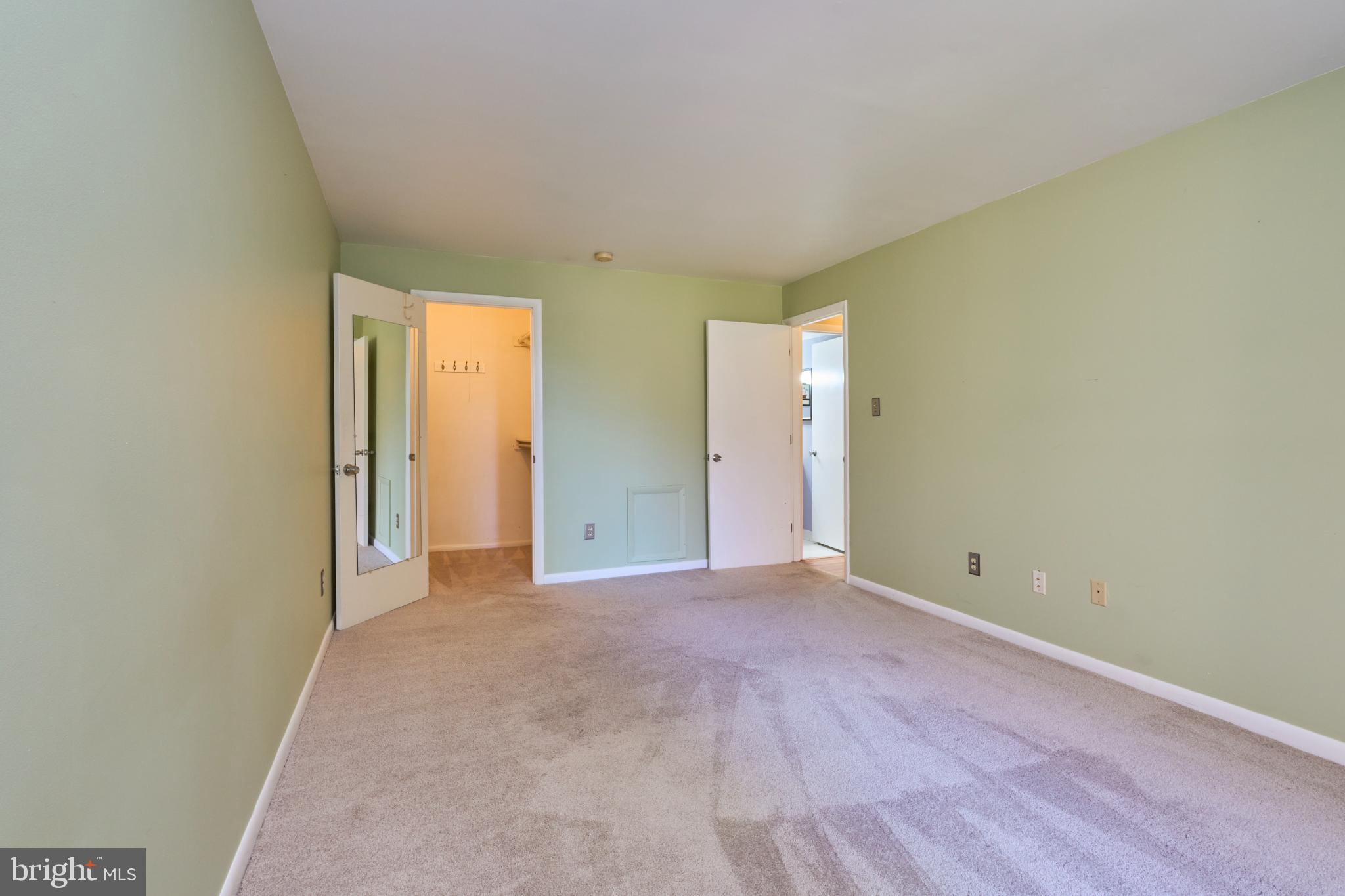 WOODBURN VILLAGE - Residential Lease