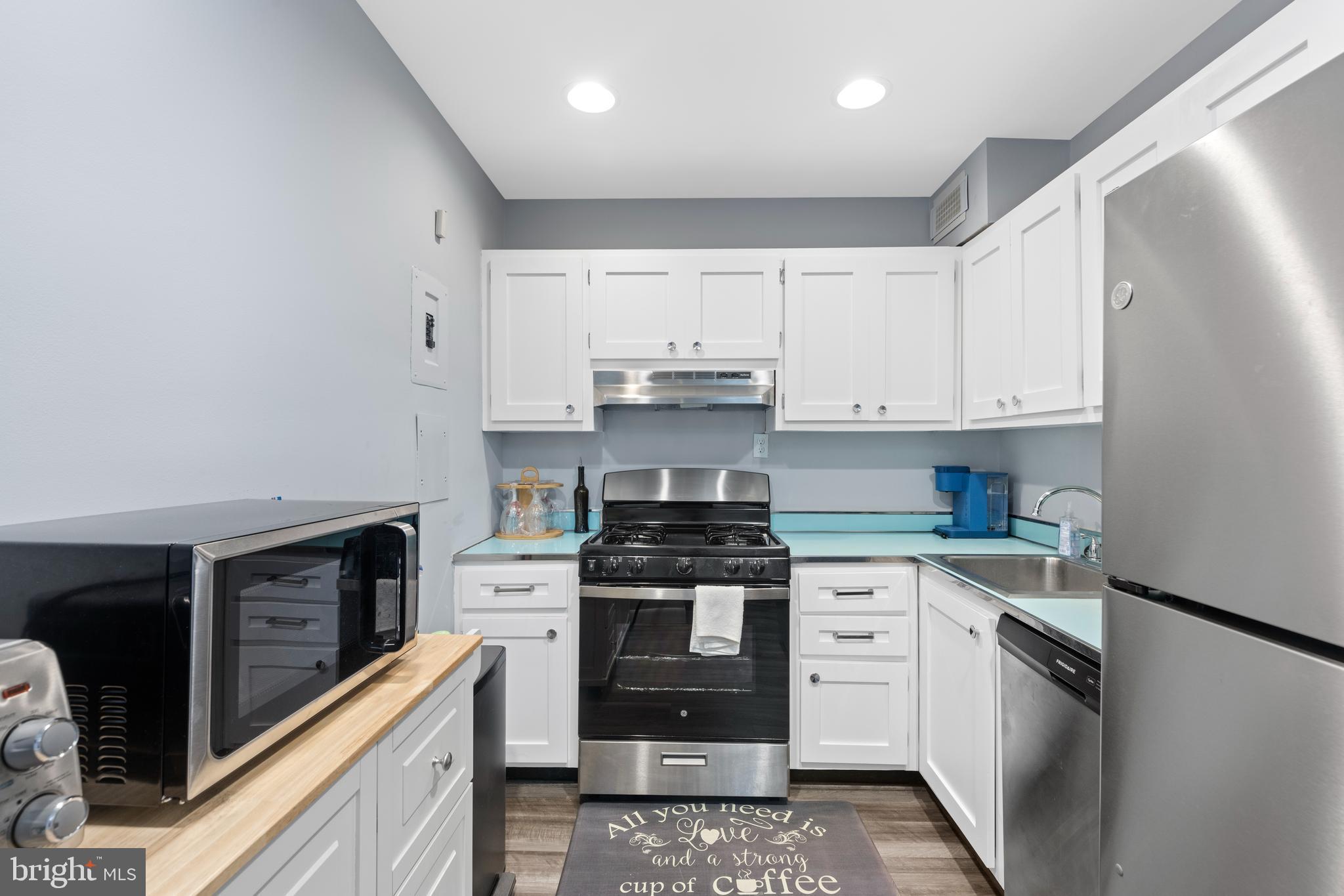 PIKESVILLE - Residential