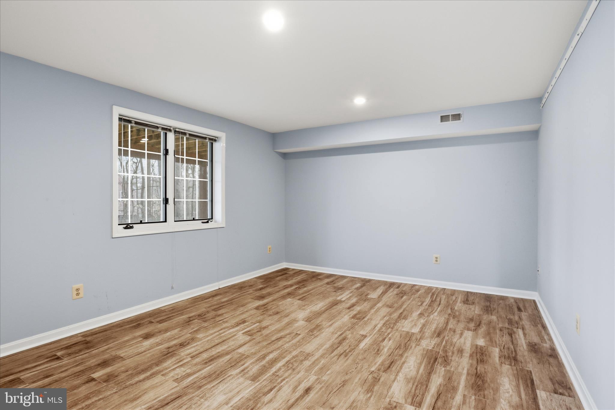 CROSSPOINTE - Residential