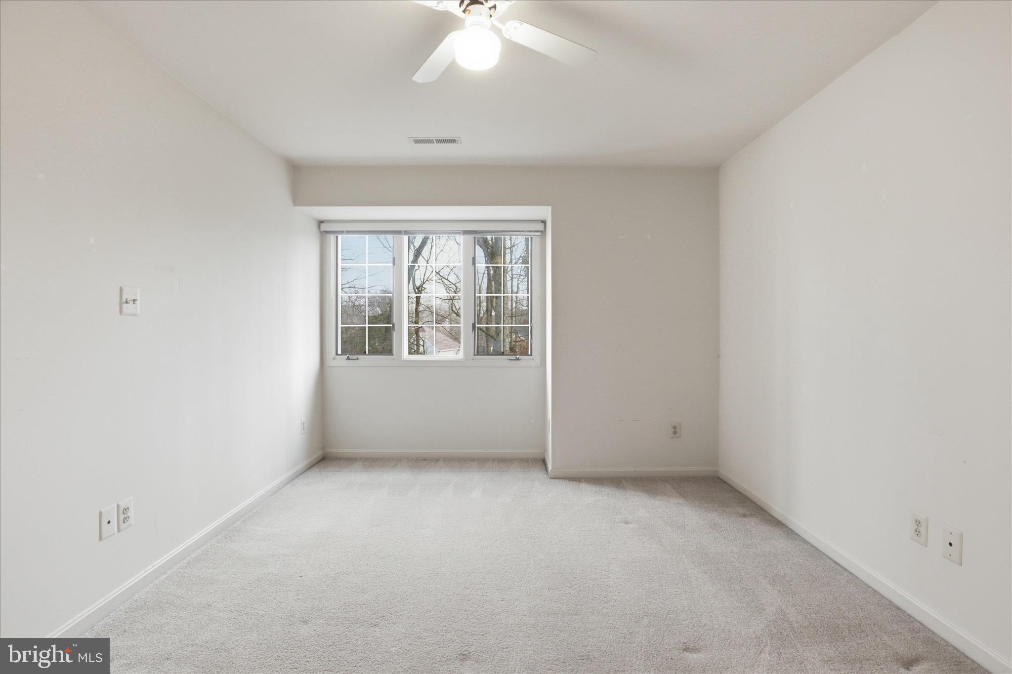 CROSSPOINTE - Residential