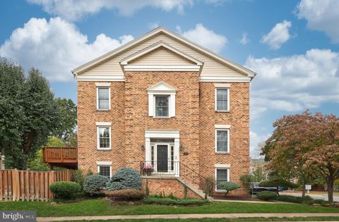5127 WOODFIELD DRIVE CENTREVILLE VA 20120