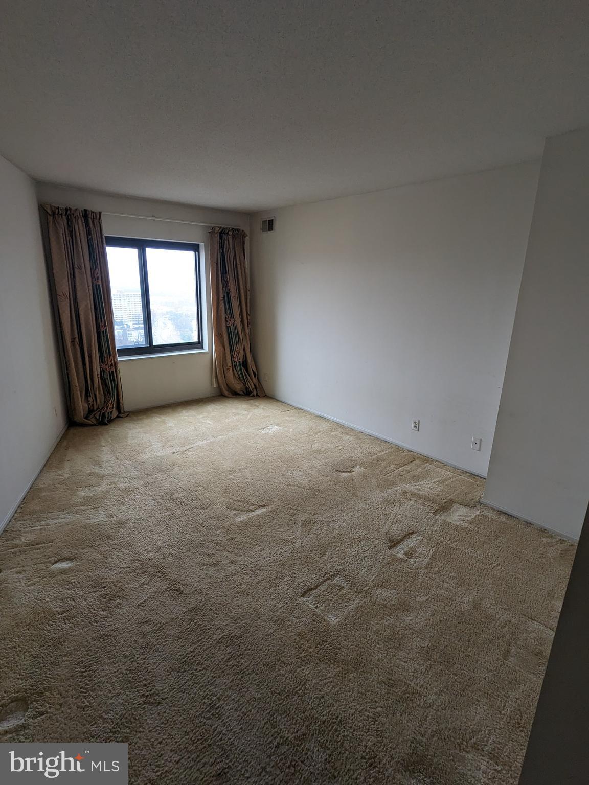 WATERGATE AT LANDMARK - Residential