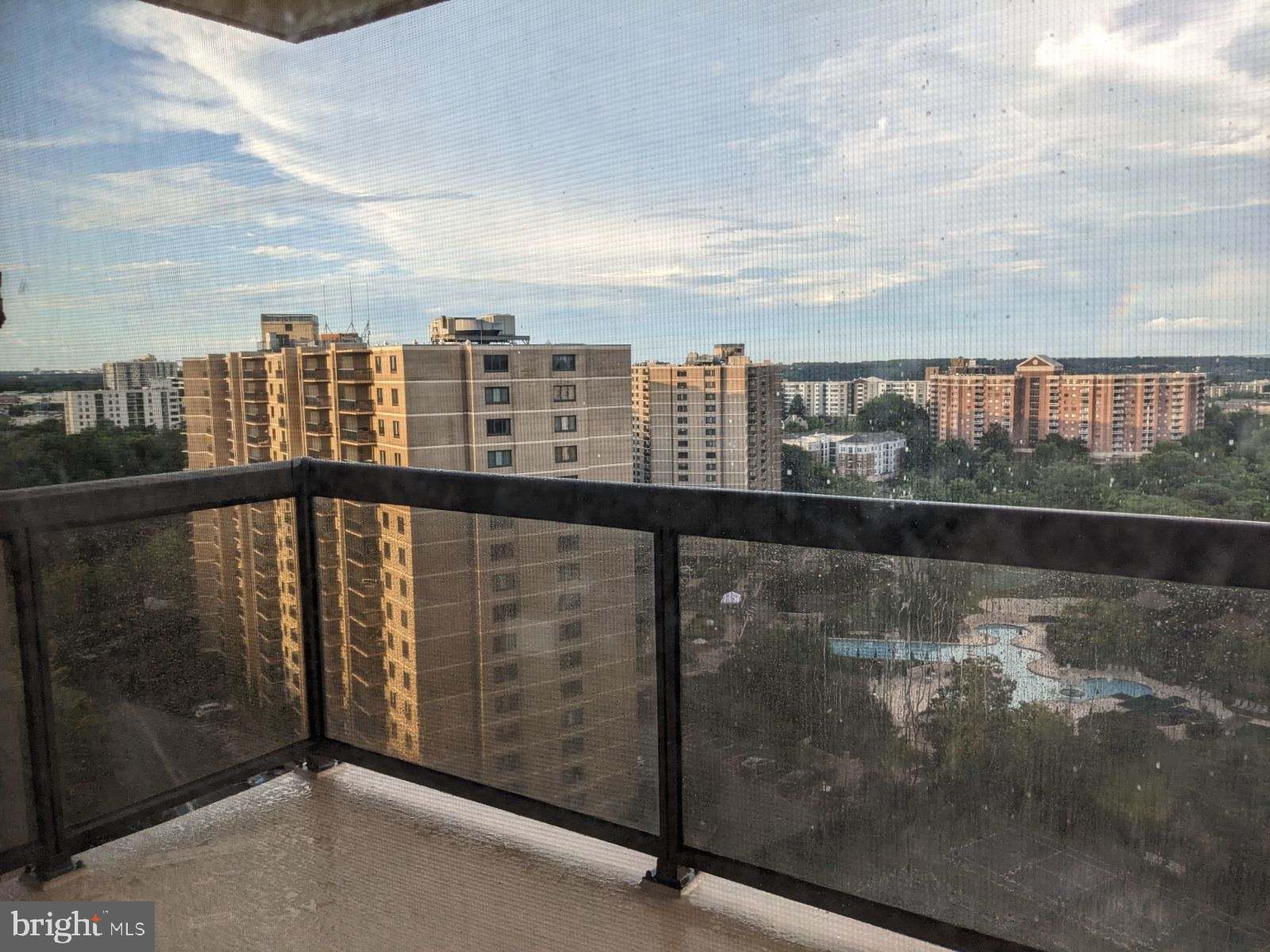 WATERGATE AT LANDMARK - Residential