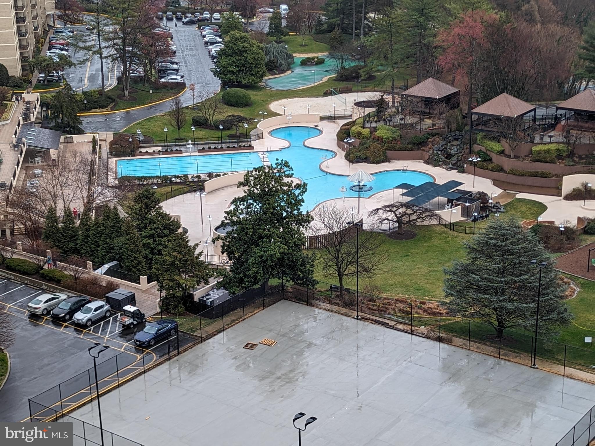 WATERGATE AT LANDMARK - Residential