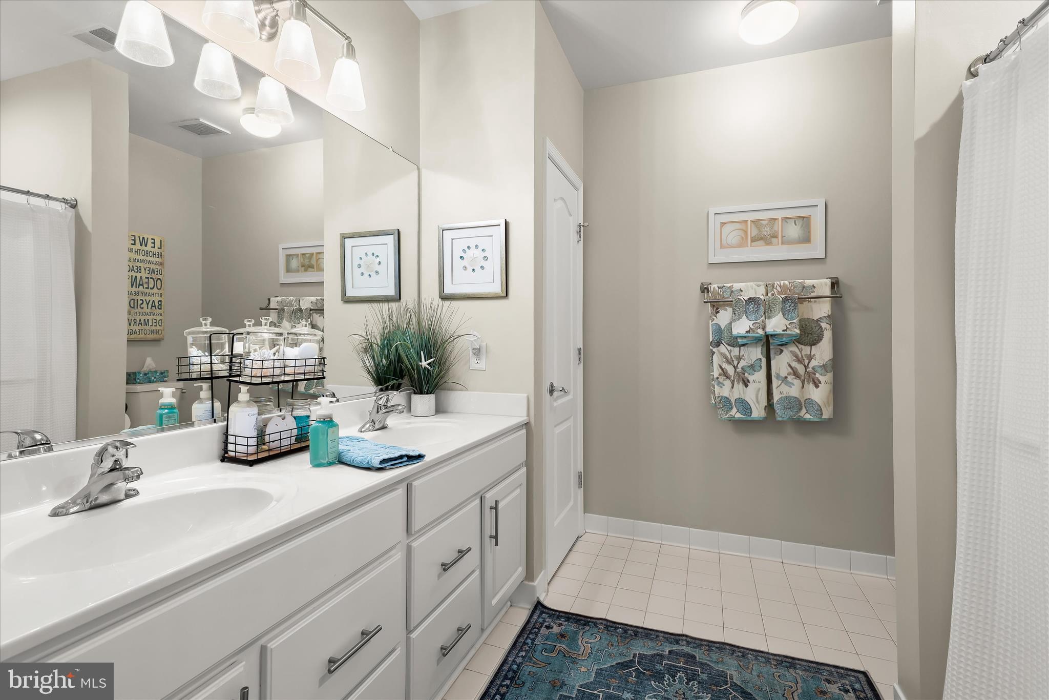 FOREST VIEW - Residential