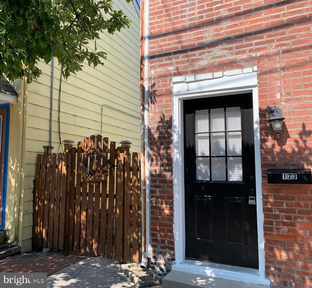 WEST CHESTER BORO - Residential Lease