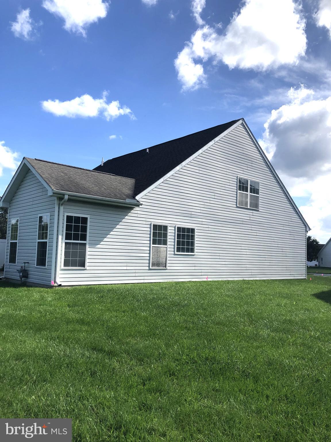 WOOD CREEK GOLF COMM - Residential