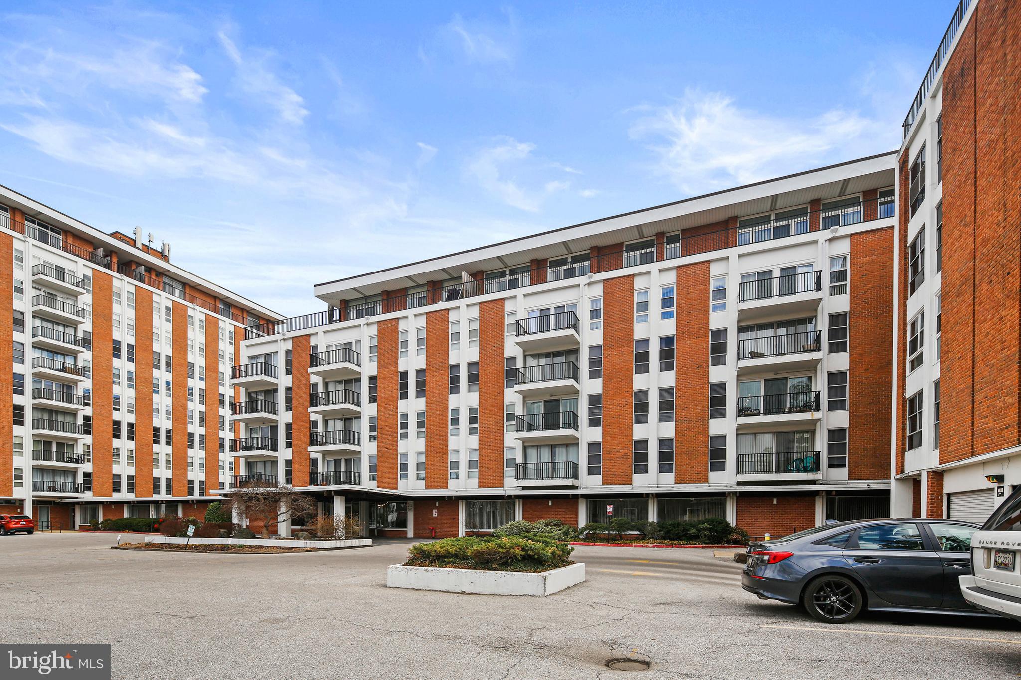 THE IMPERIAL - Residential
