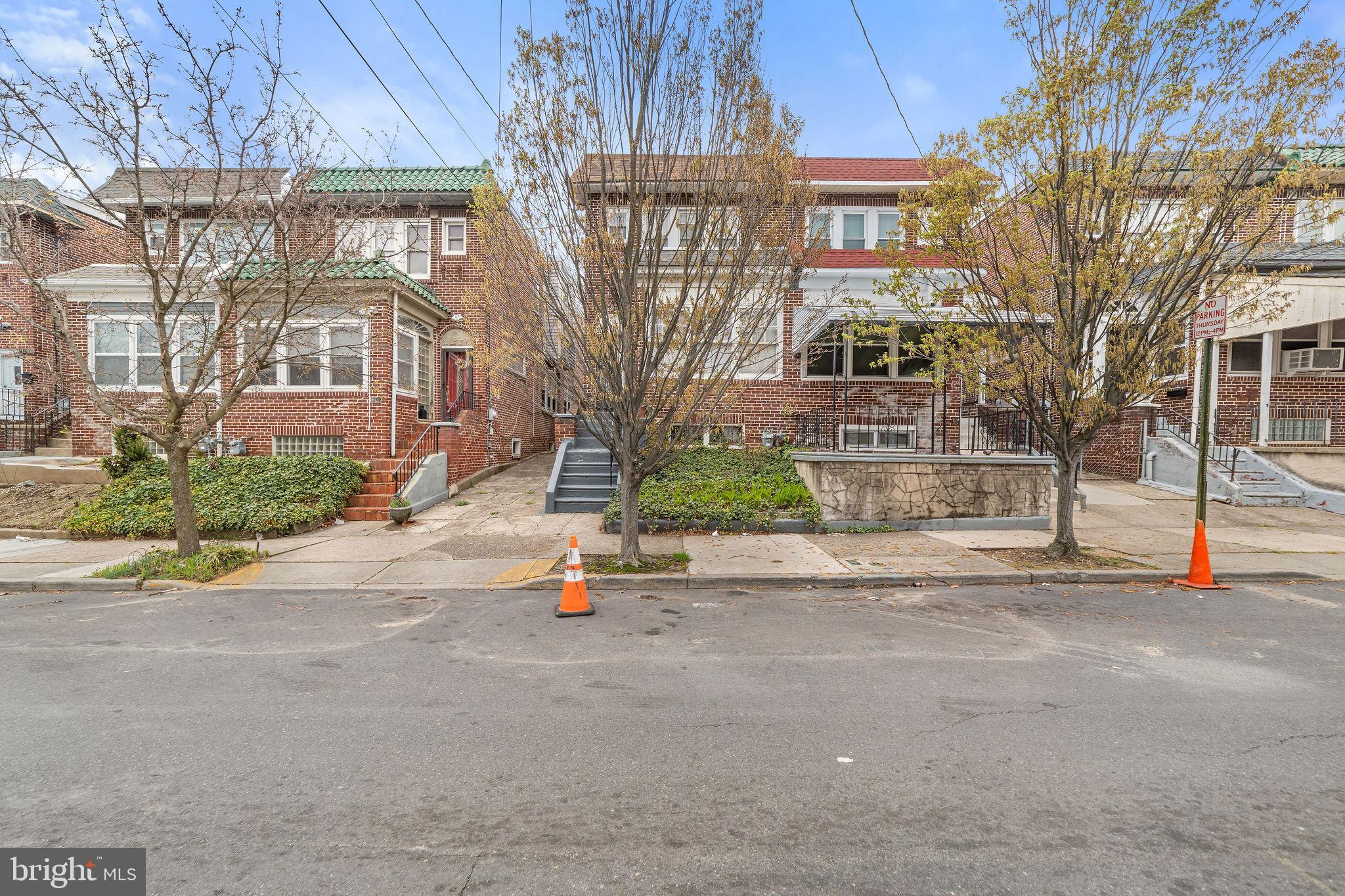 1266 MAGNOLIA AVENUE