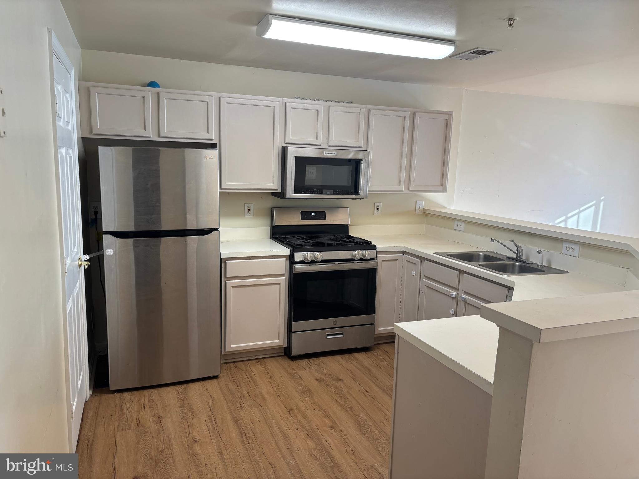 CLOPPER HILLS - Residential