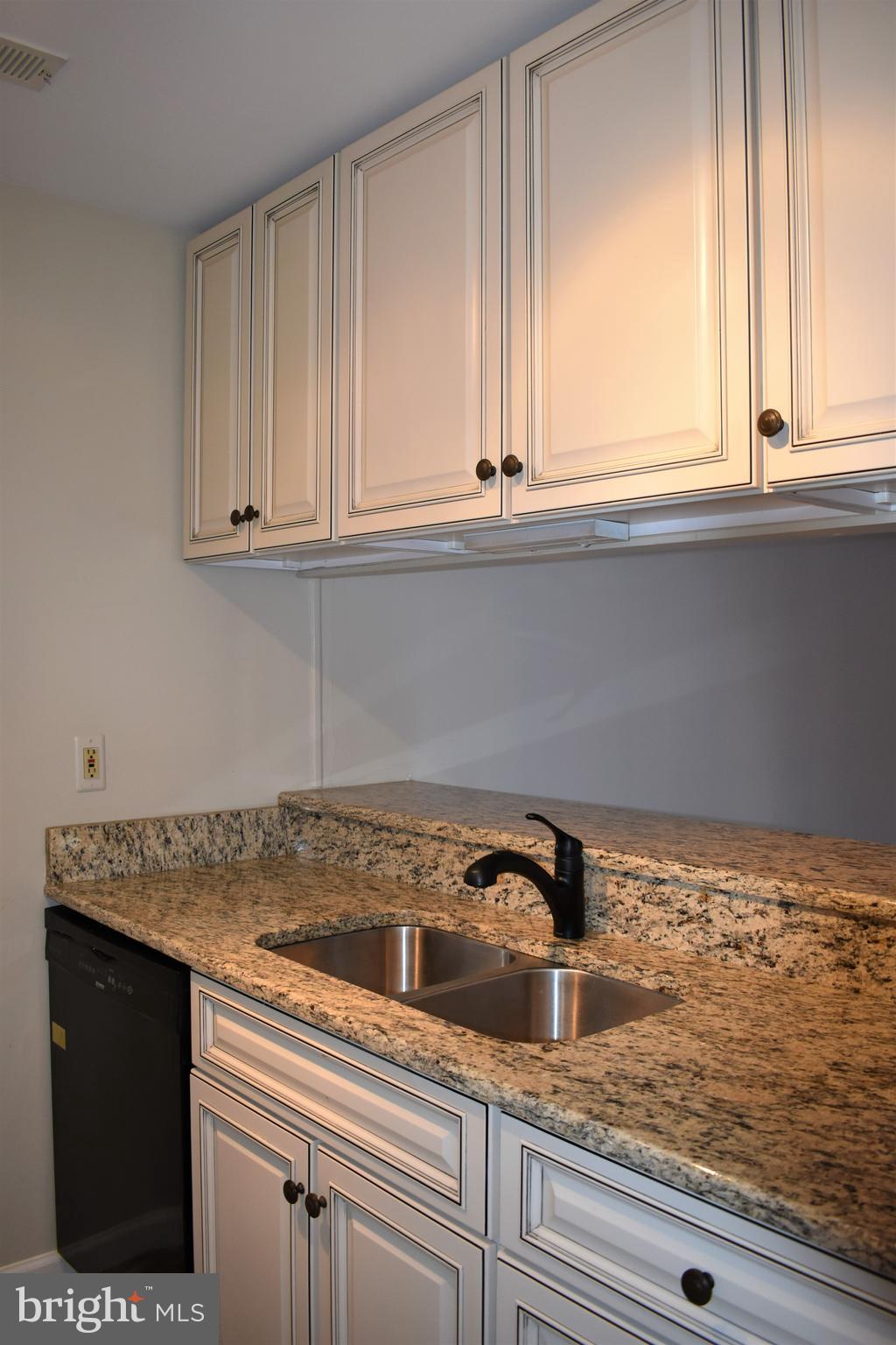 WATERFORD LANDING - Residential Lease