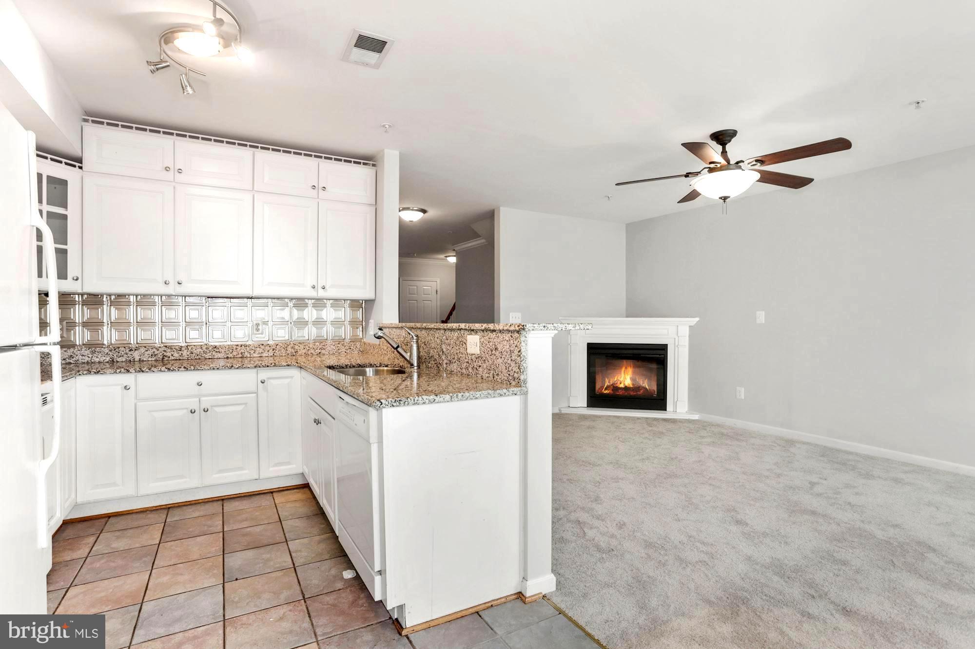 CREEKSIDE COVE - Residential