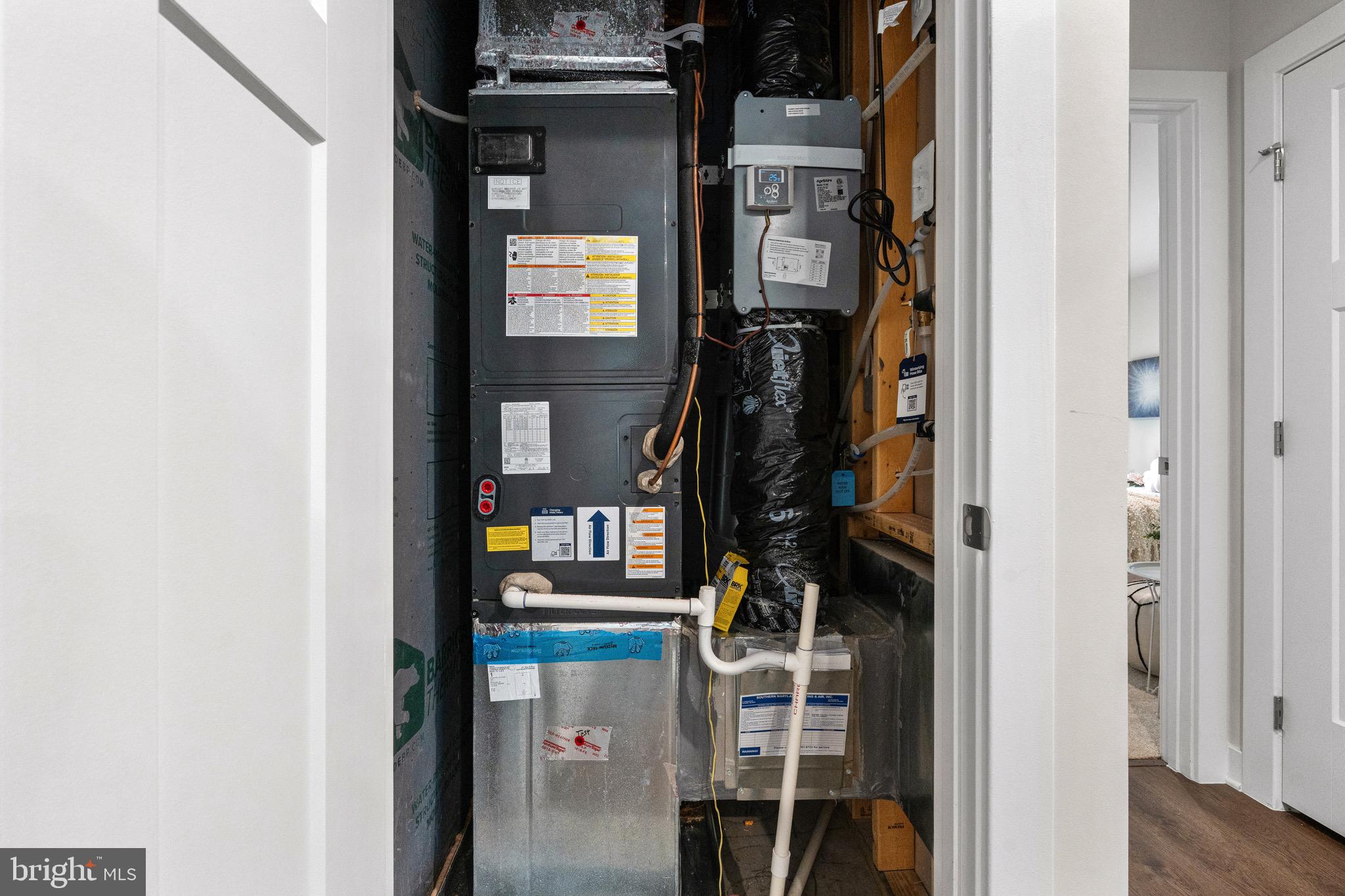 CARDINAL POINTE - Residential