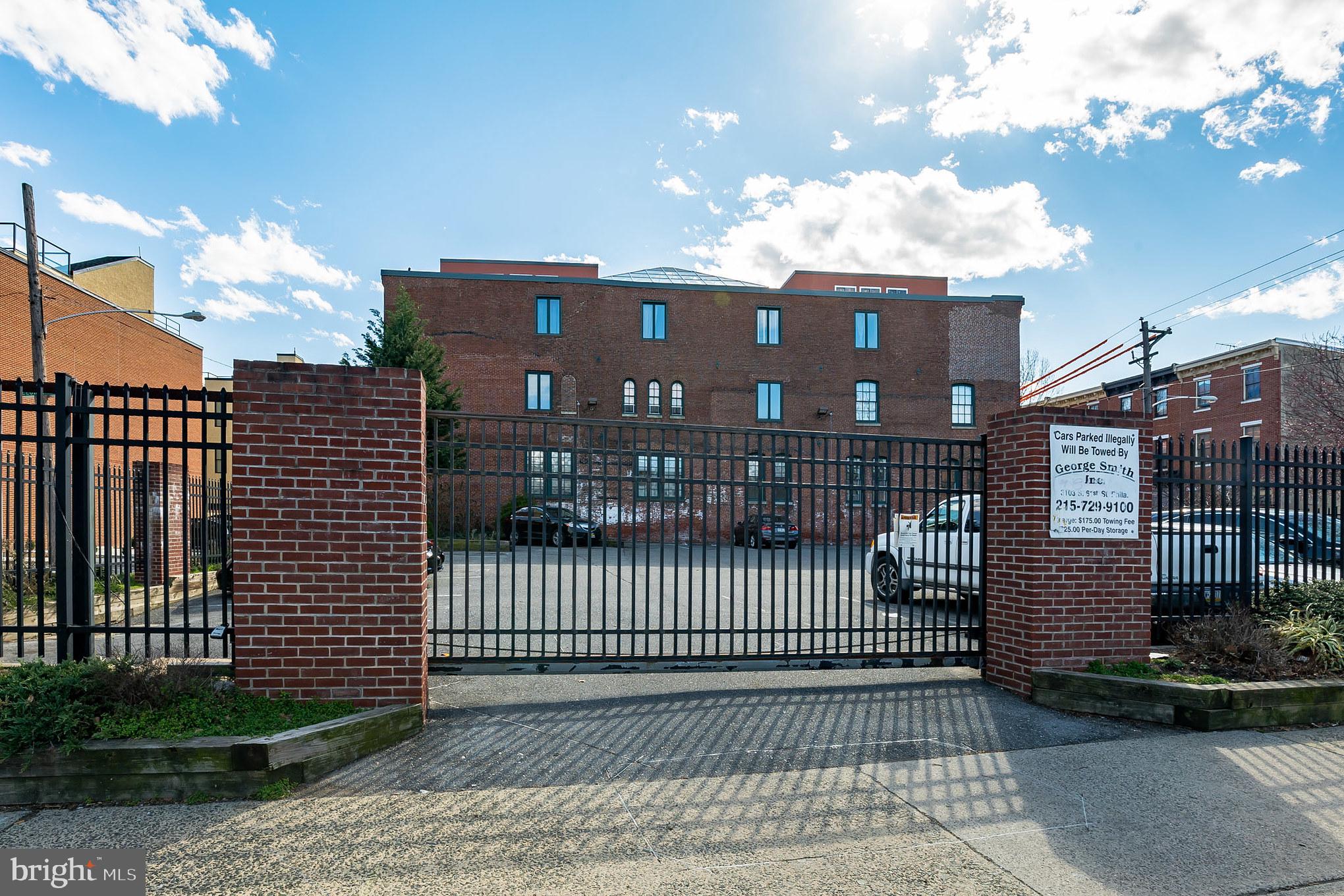 FAIRMOUNT - Residential