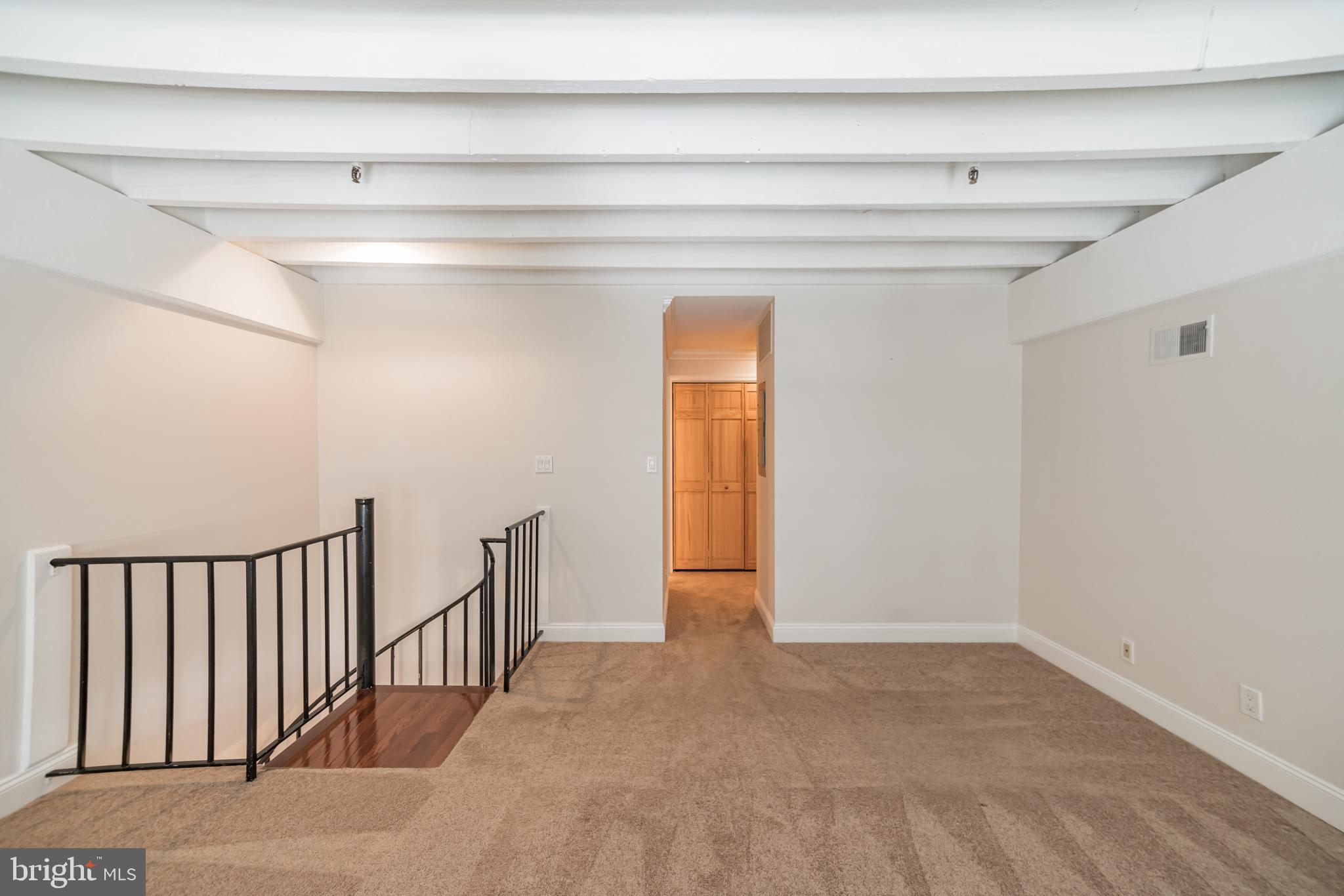 FAIRMOUNT - Residential