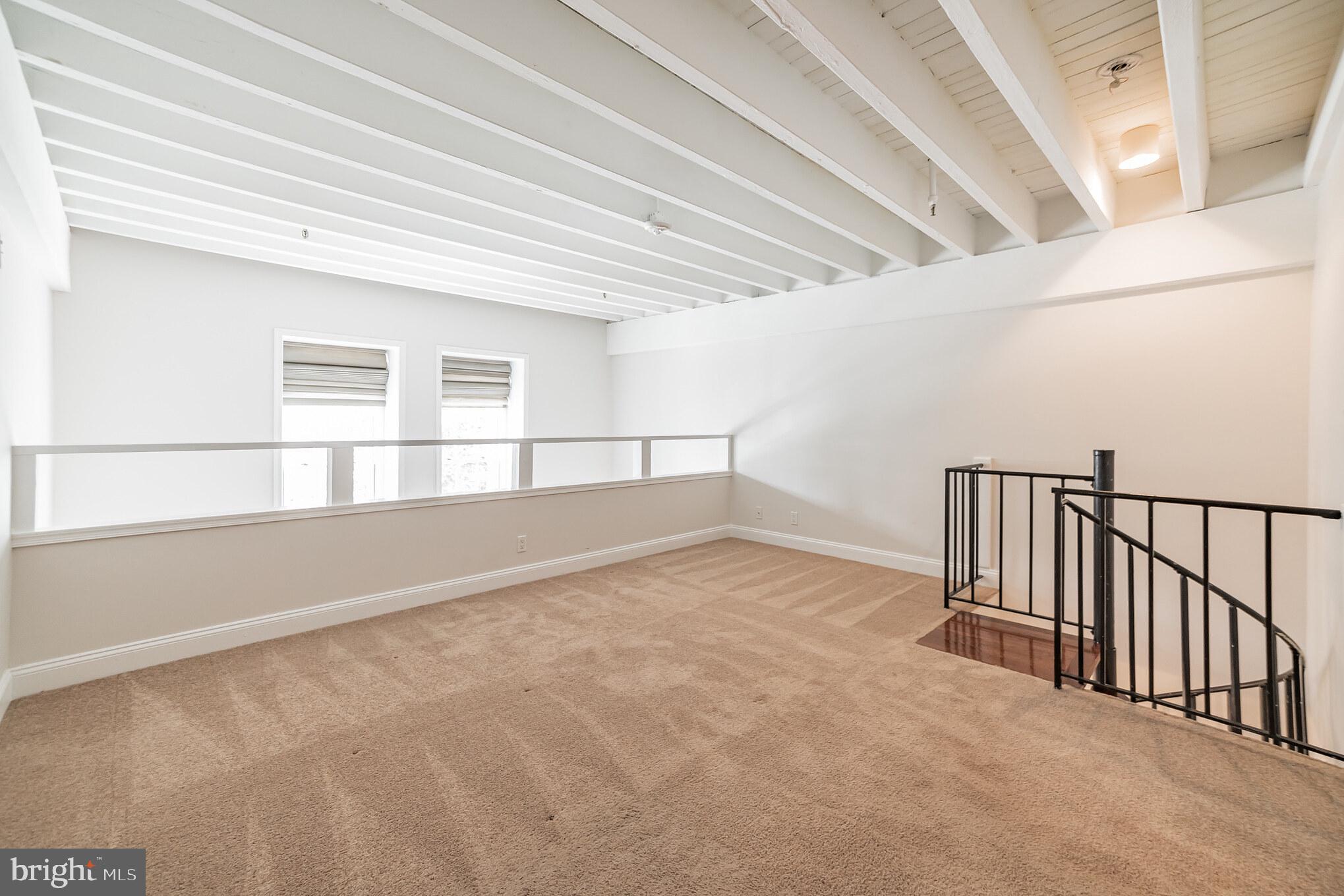 FAIRMOUNT - Residential