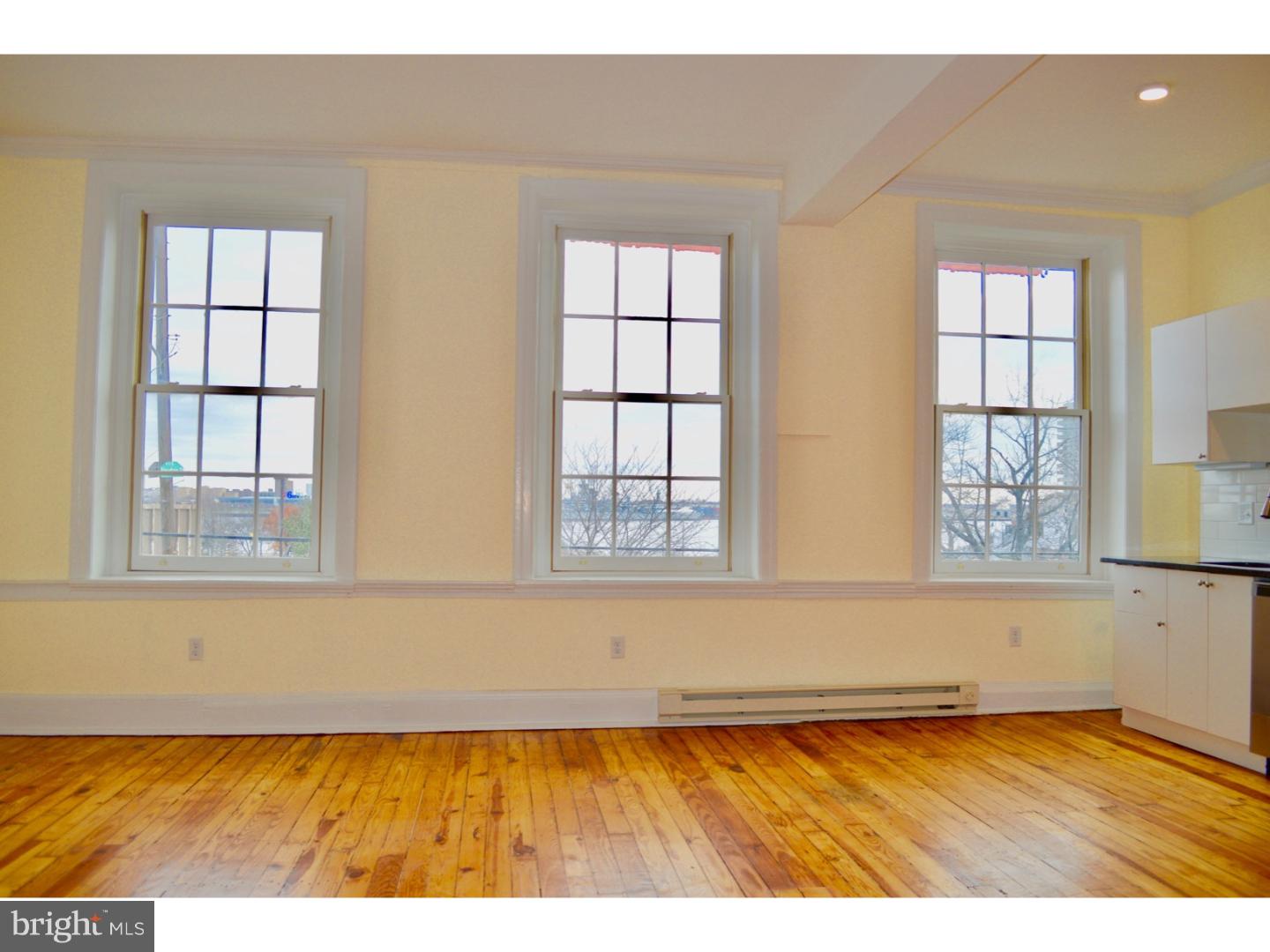 SOCIETY HILL - Residential Lease