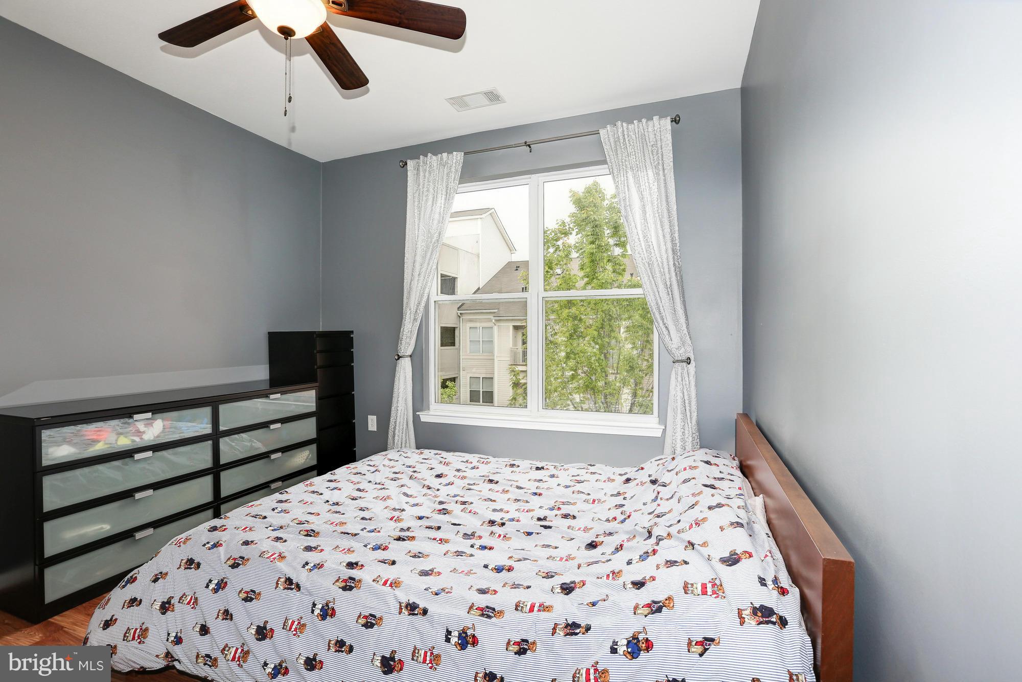 MARQUIS AT VIENNA STATION - Residential